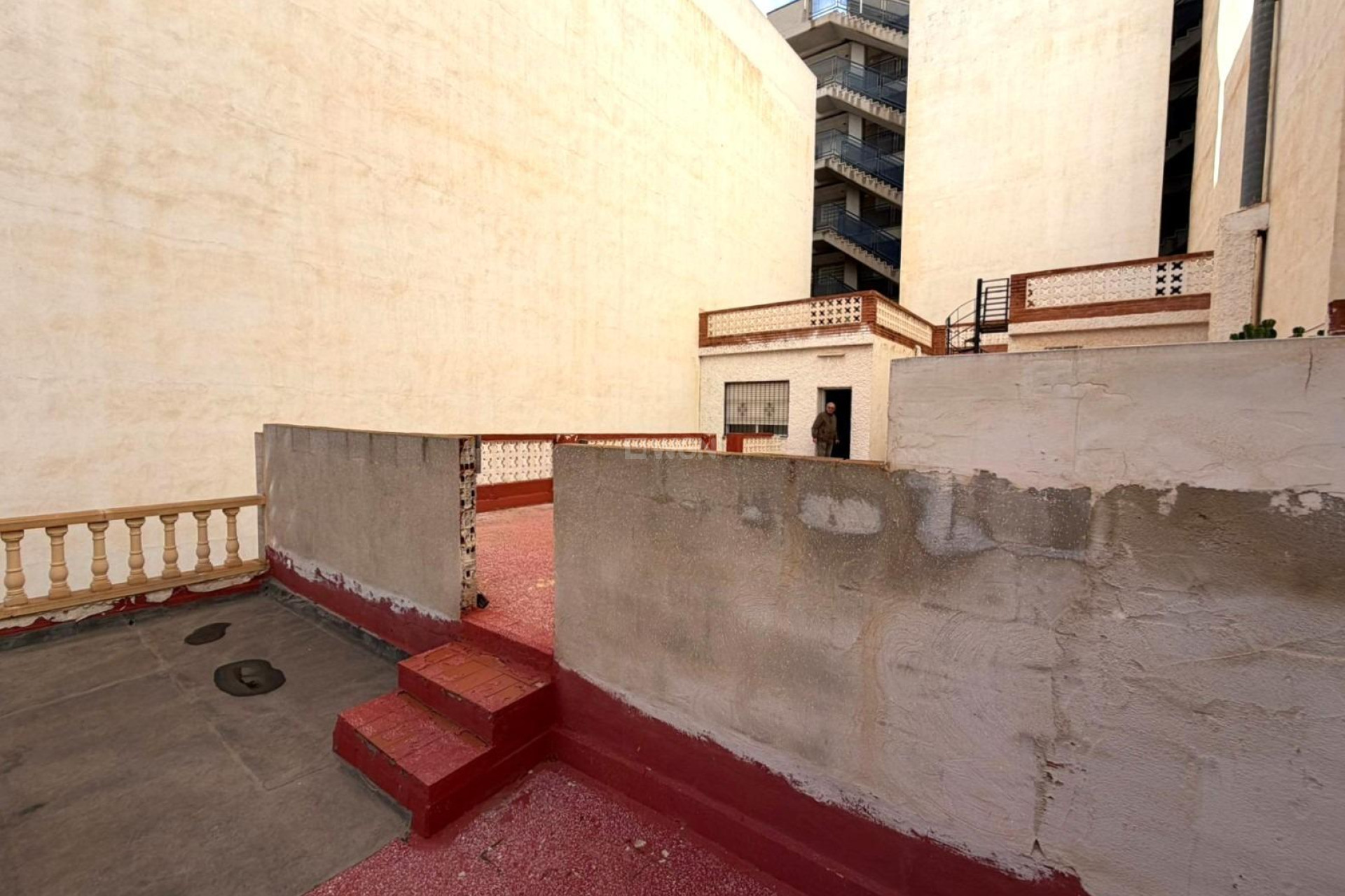 Odsprzedaż - Kamienica - Torrevieja