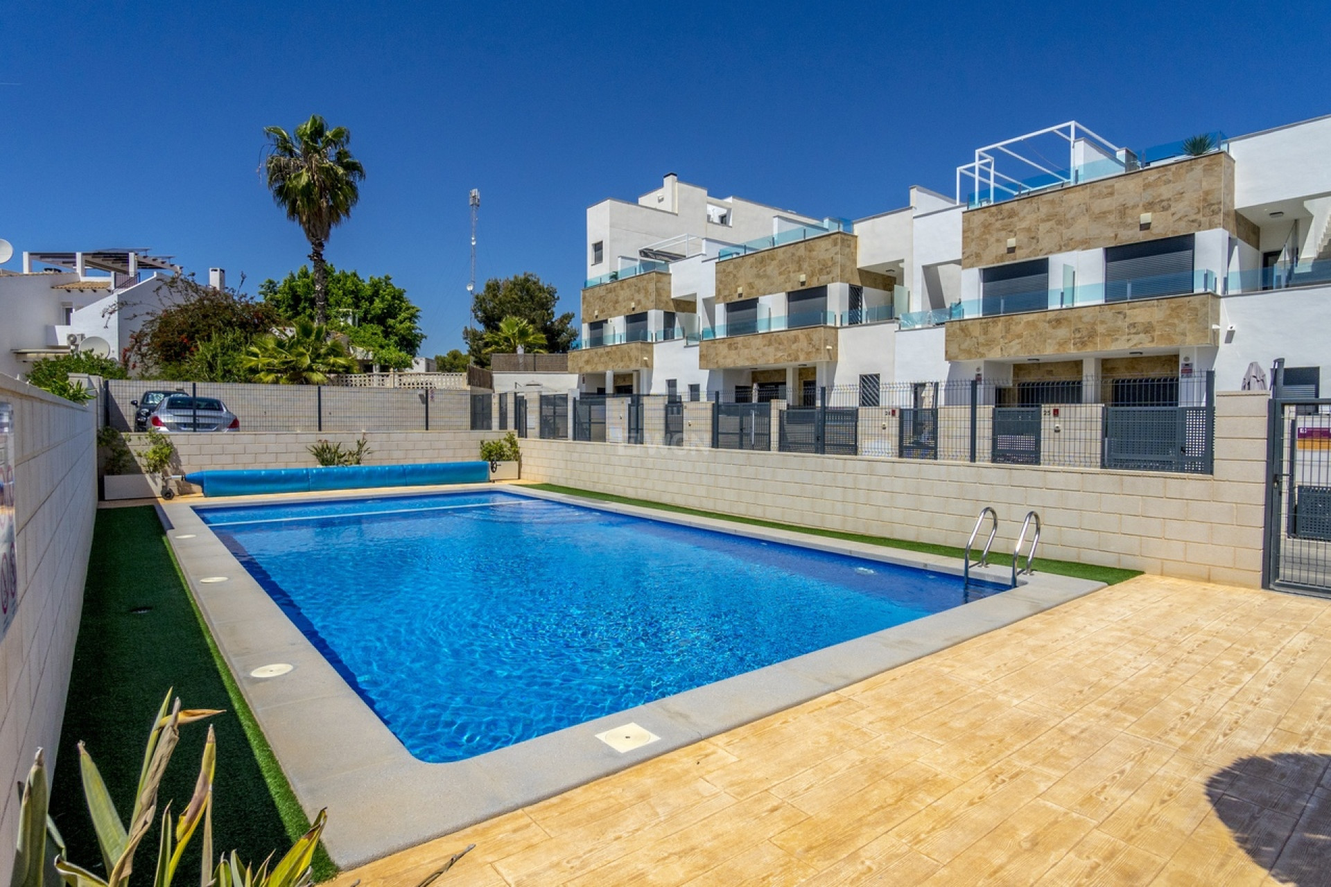 Odsprzedaż - Kamienica - Villamartin - Costa Blanca