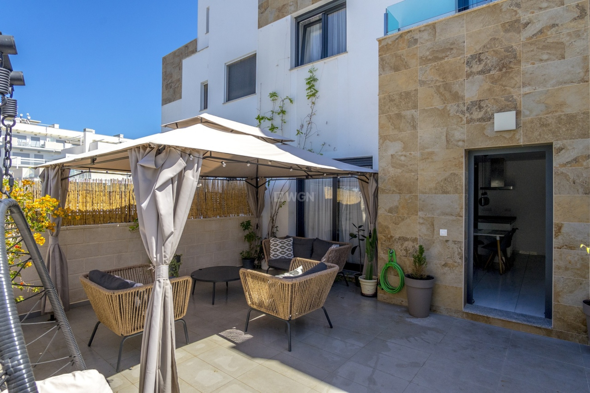 Odsprzedaż - Kamienica - Villamartin - Costa Blanca