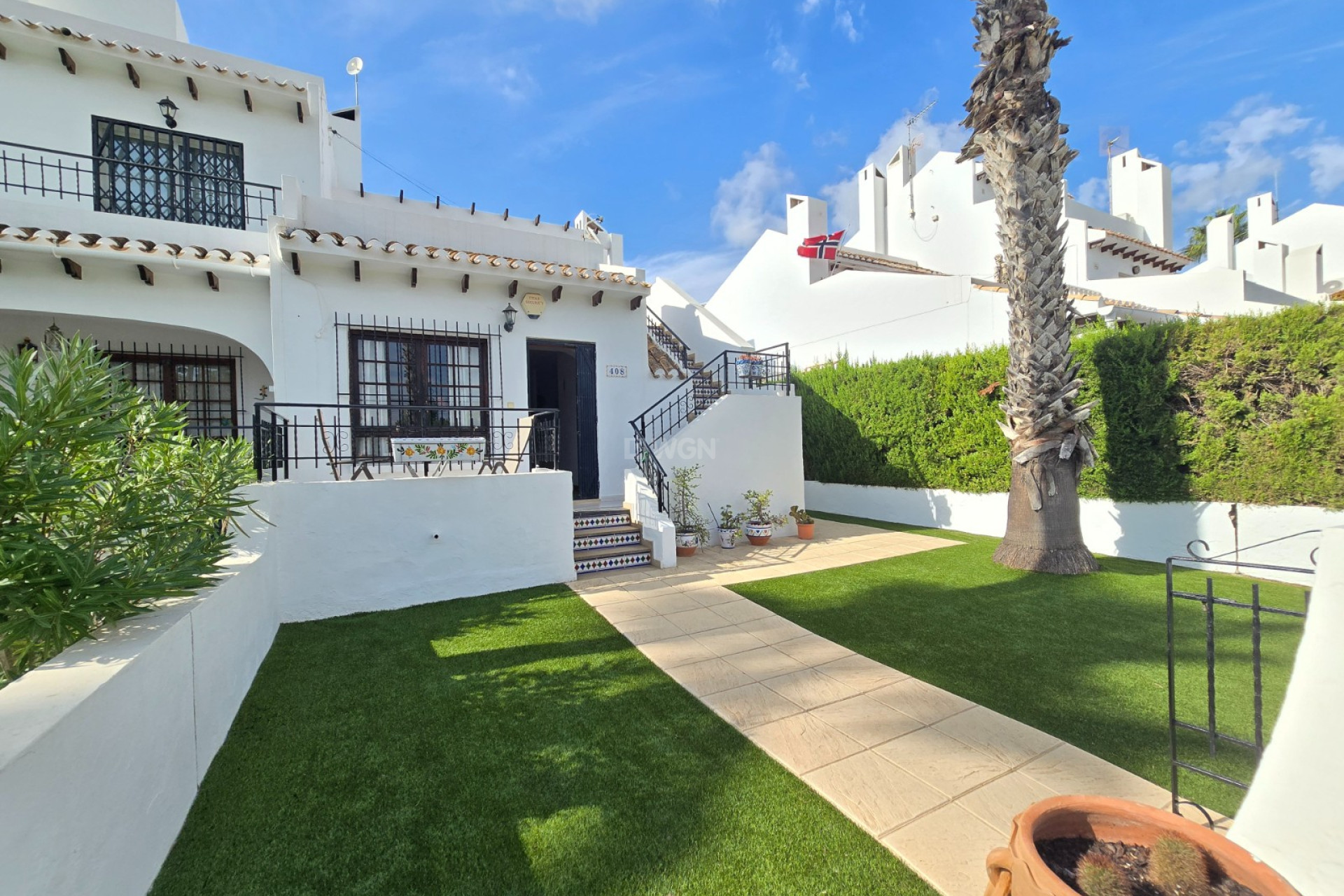 Odsprzedaż - Kamienica - Villamartin - Costa Blanca