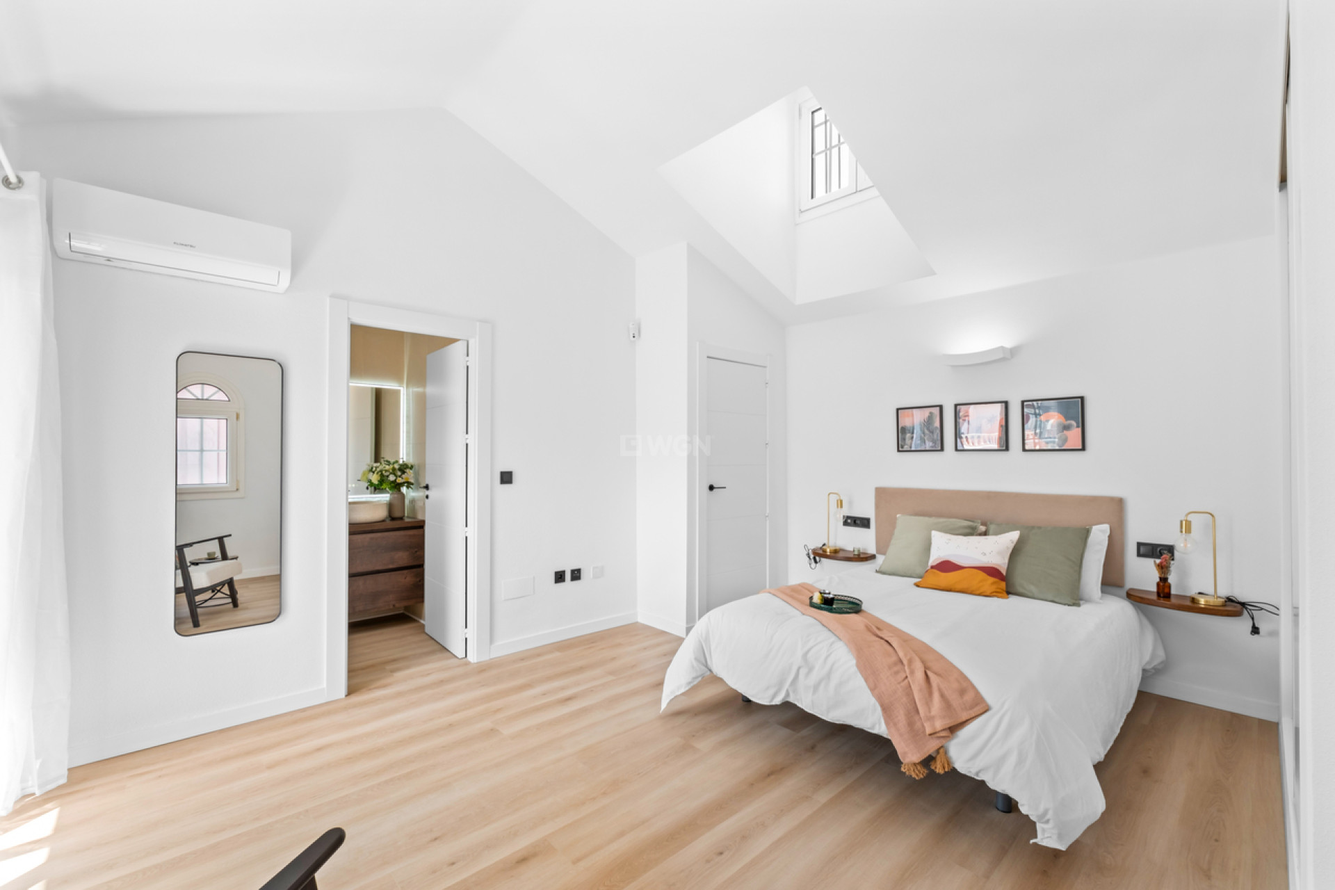 Odsprzedaż - Kamienica - Villamartin - Costa Blanca