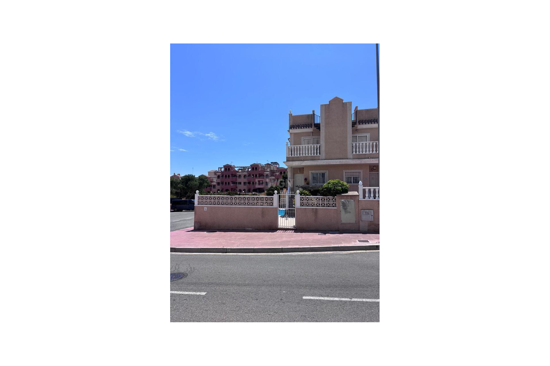 Odsprzedaż - Kamienica - Villamartin - Costa Blanca
