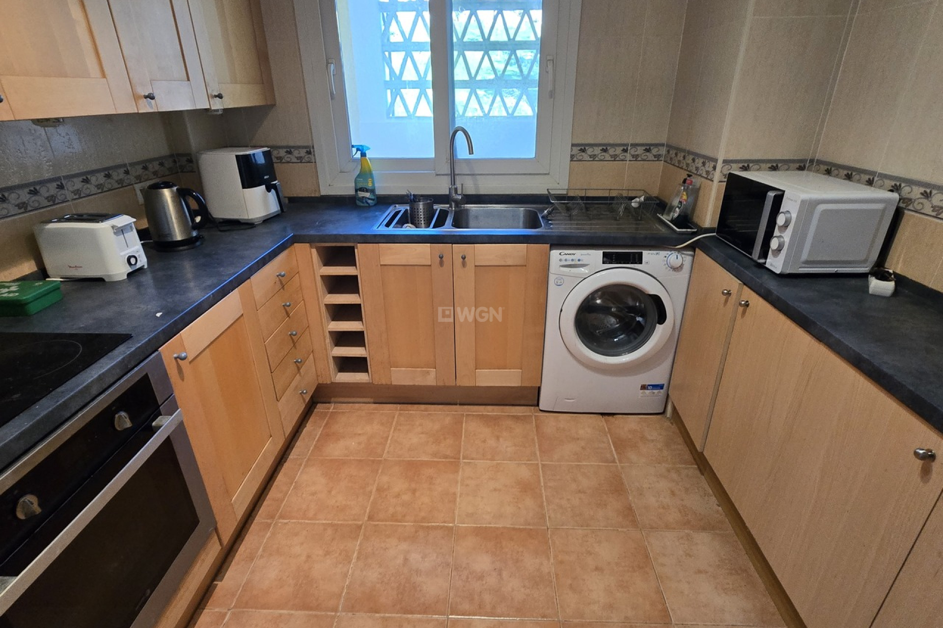 Odsprzedaż - Mieszkanie w bloku - Alcaucín - Inland