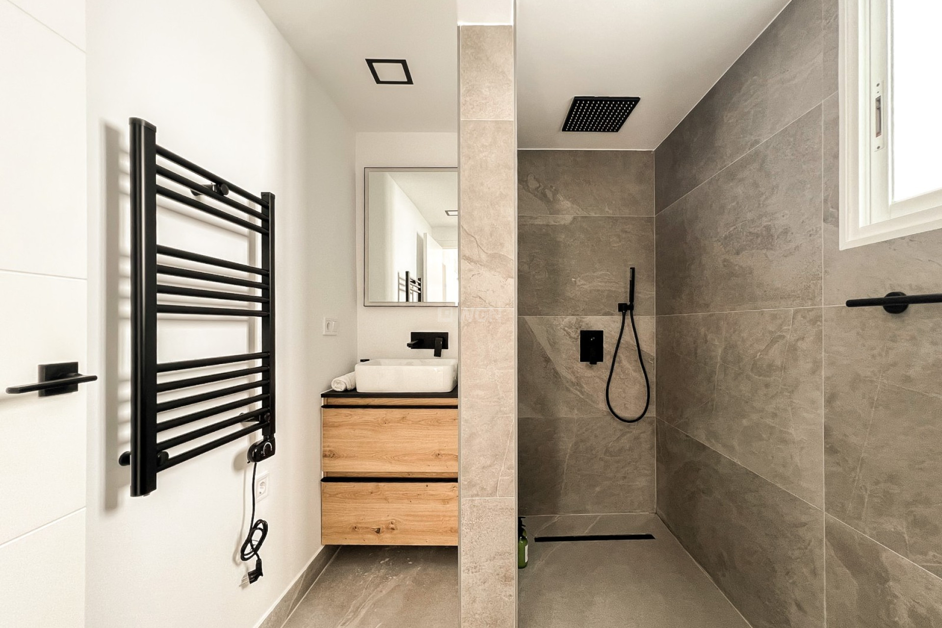 Odsprzedaż - Mieszkanie w bloku - Alicante - Costa Blanca