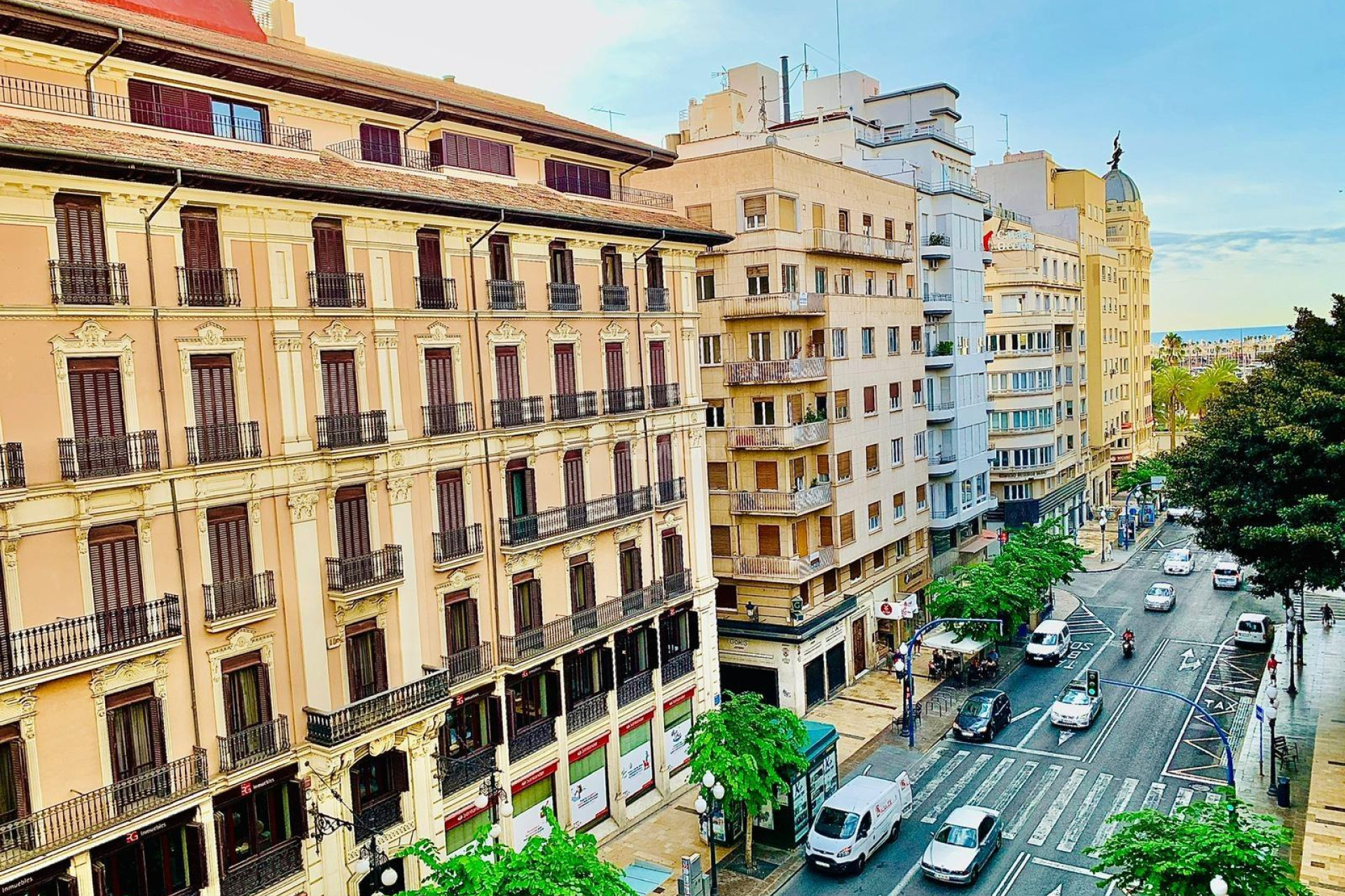 Odsprzedaż - Mieszkanie w bloku - Alicante - Plaza De Toros - Mercado Central