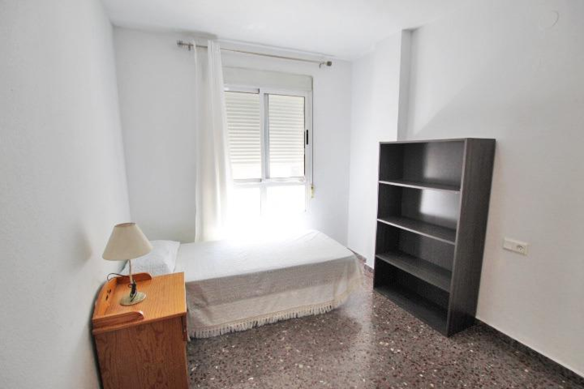 Odsprzedaż - Mieszkanie w bloku - Alicante - San Blas