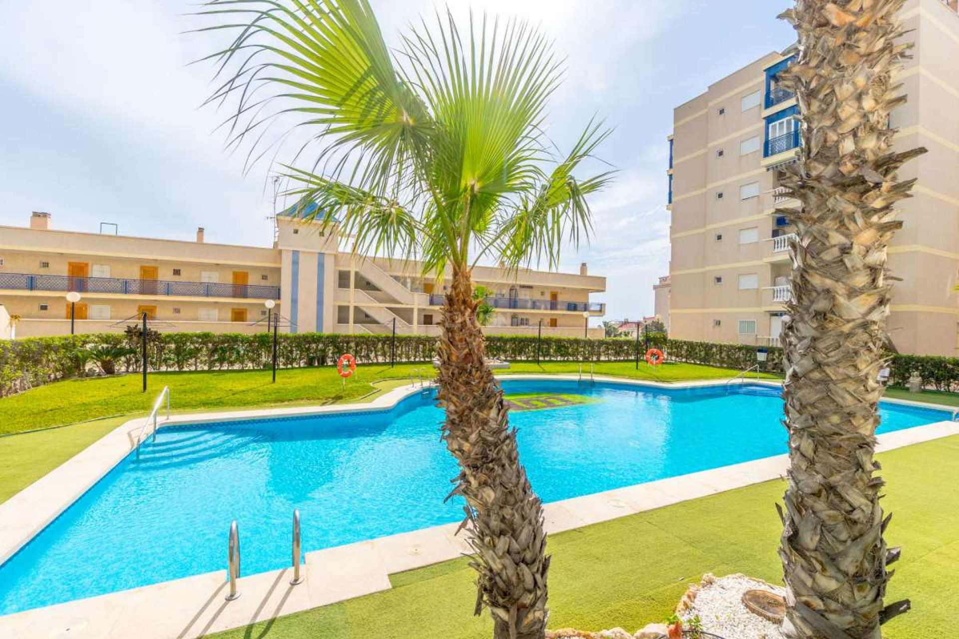 Odsprzedaż - Mieszkanie w bloku - Arenales del Sol - Costa Blanca