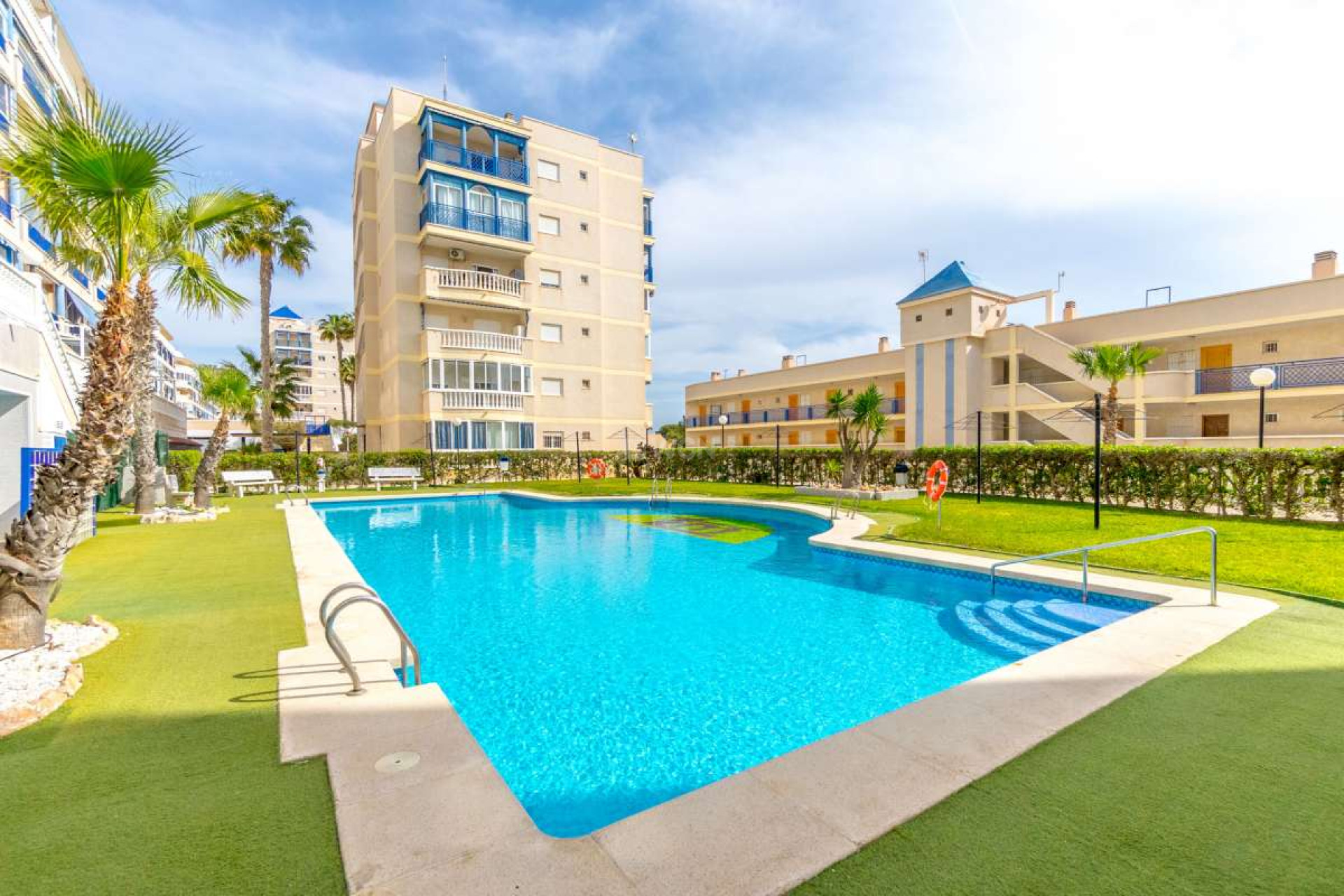 Odsprzedaż - Mieszkanie w bloku - Arenales del Sol - Costa Blanca