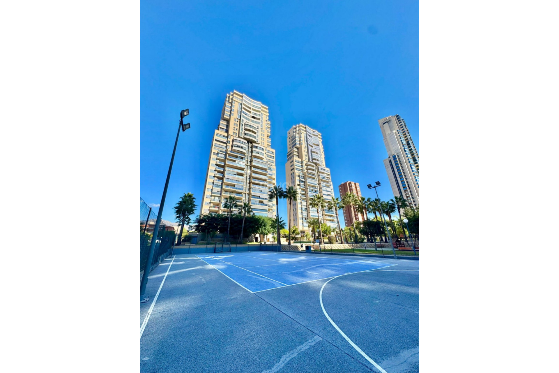 Odsprzedaż - Mieszkanie w bloku - Benidorm - Costa Blanca