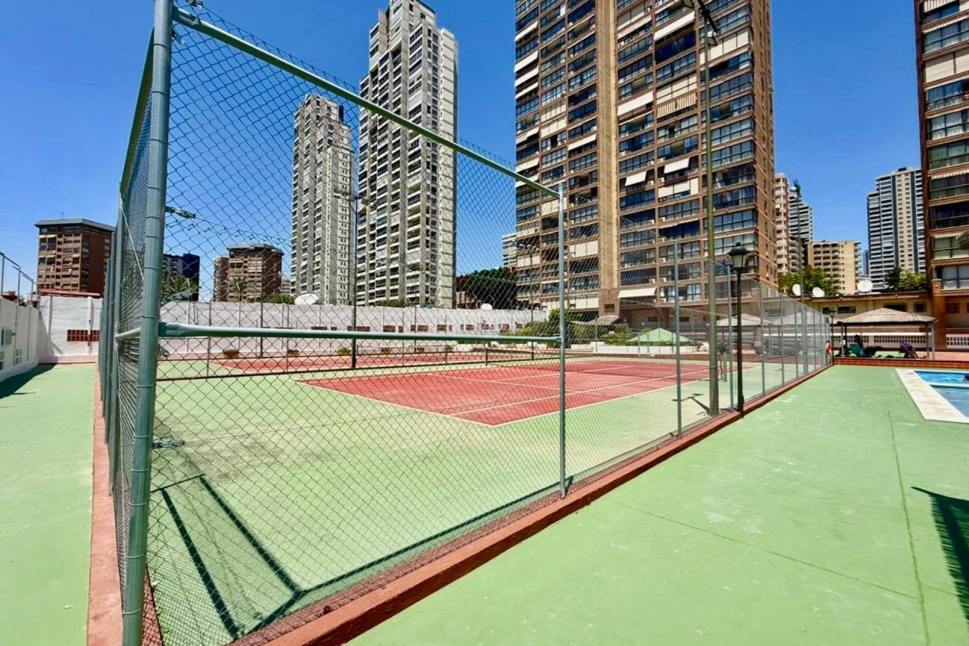 Odsprzedaż - Mieszkanie w bloku - Benidorm - Playa De Levante