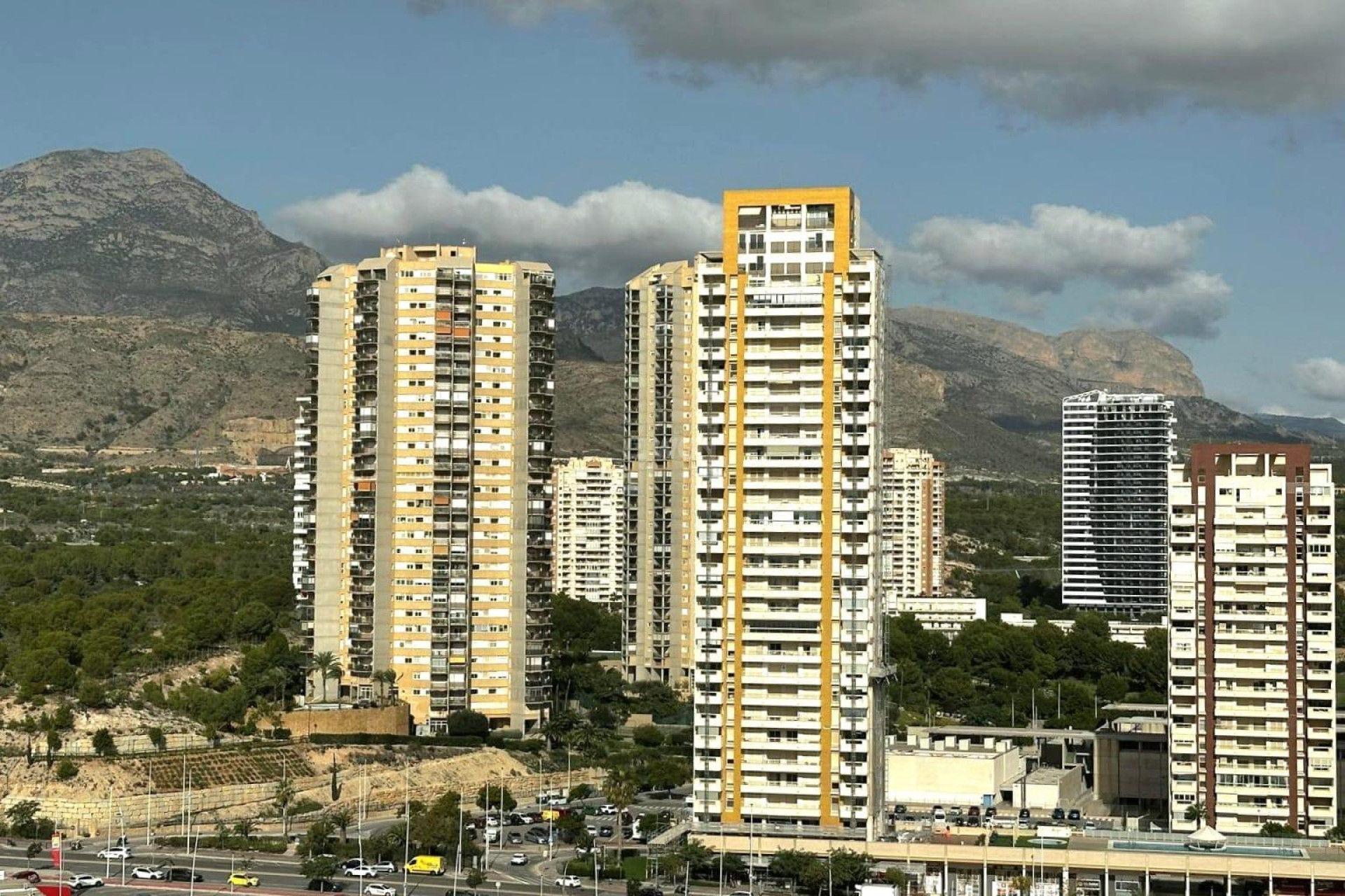 Odsprzedaż - Mieszkanie w bloku - Benidorm - Playa de Poniente