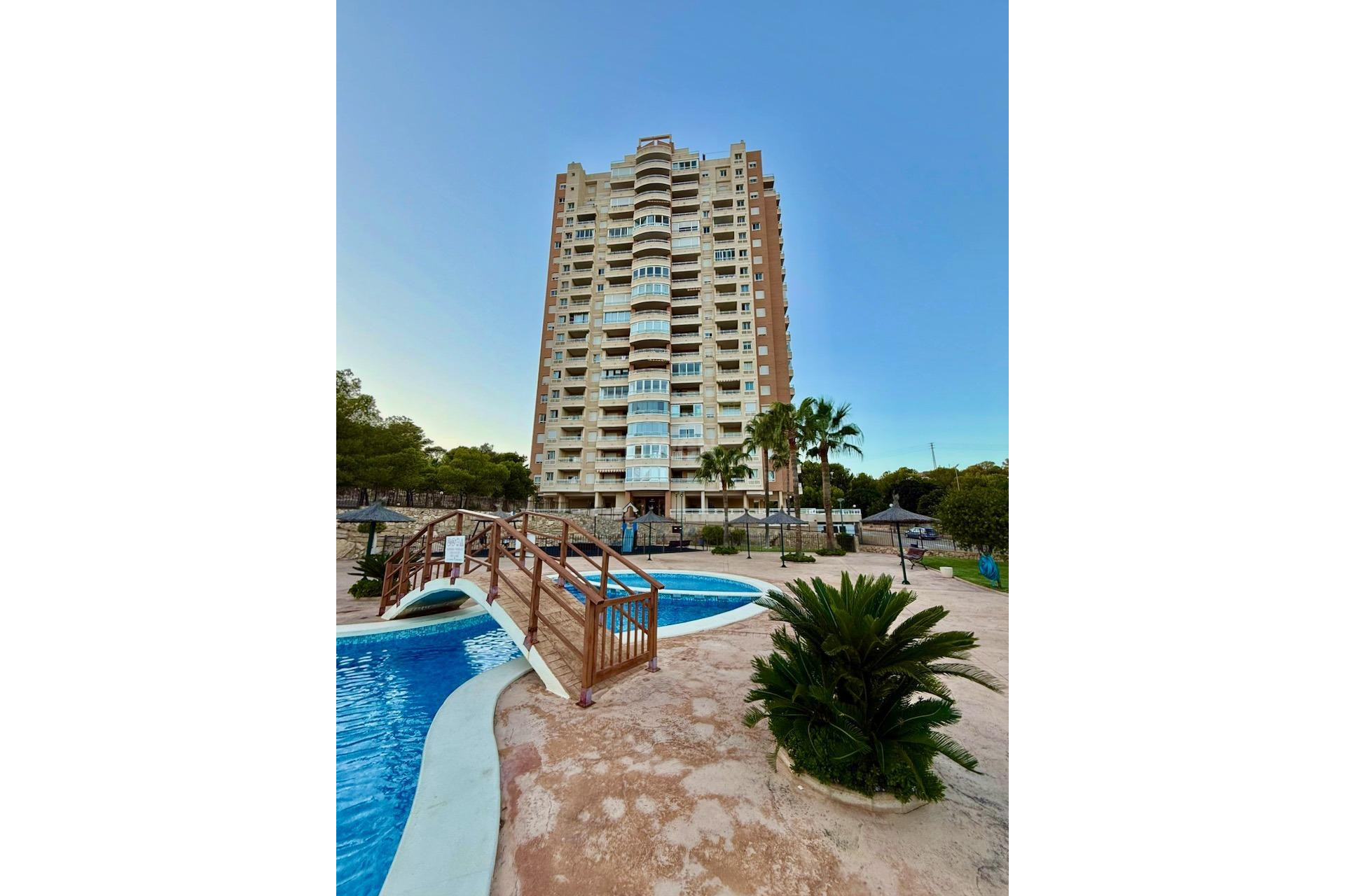 Odsprzedaż - Mieszkanie w bloku - Benidorm - Via Parque