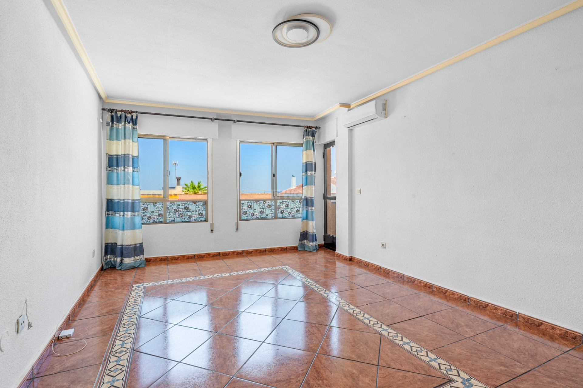 Odsprzedaż - Mieszkanie w bloku - Benijofar - Costa Blanca