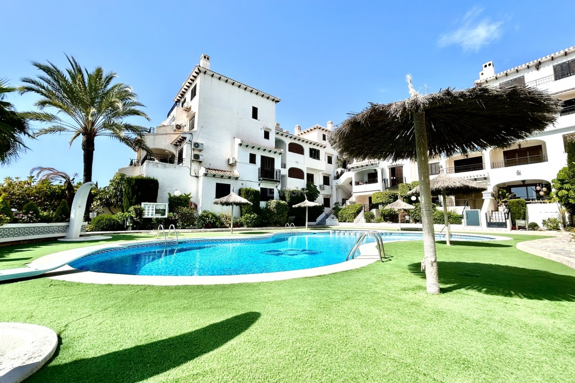 Odsprzedaż - Mieszkanie w bloku - Cabo Roig - Costa Blanca
