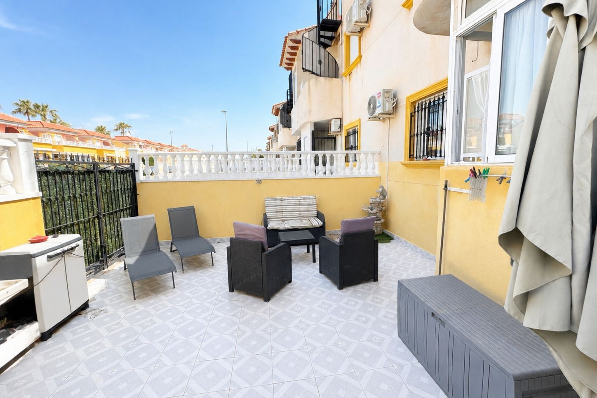 Odsprzedaż - Mieszkanie w bloku - Cabo Roig - Costa Blanca