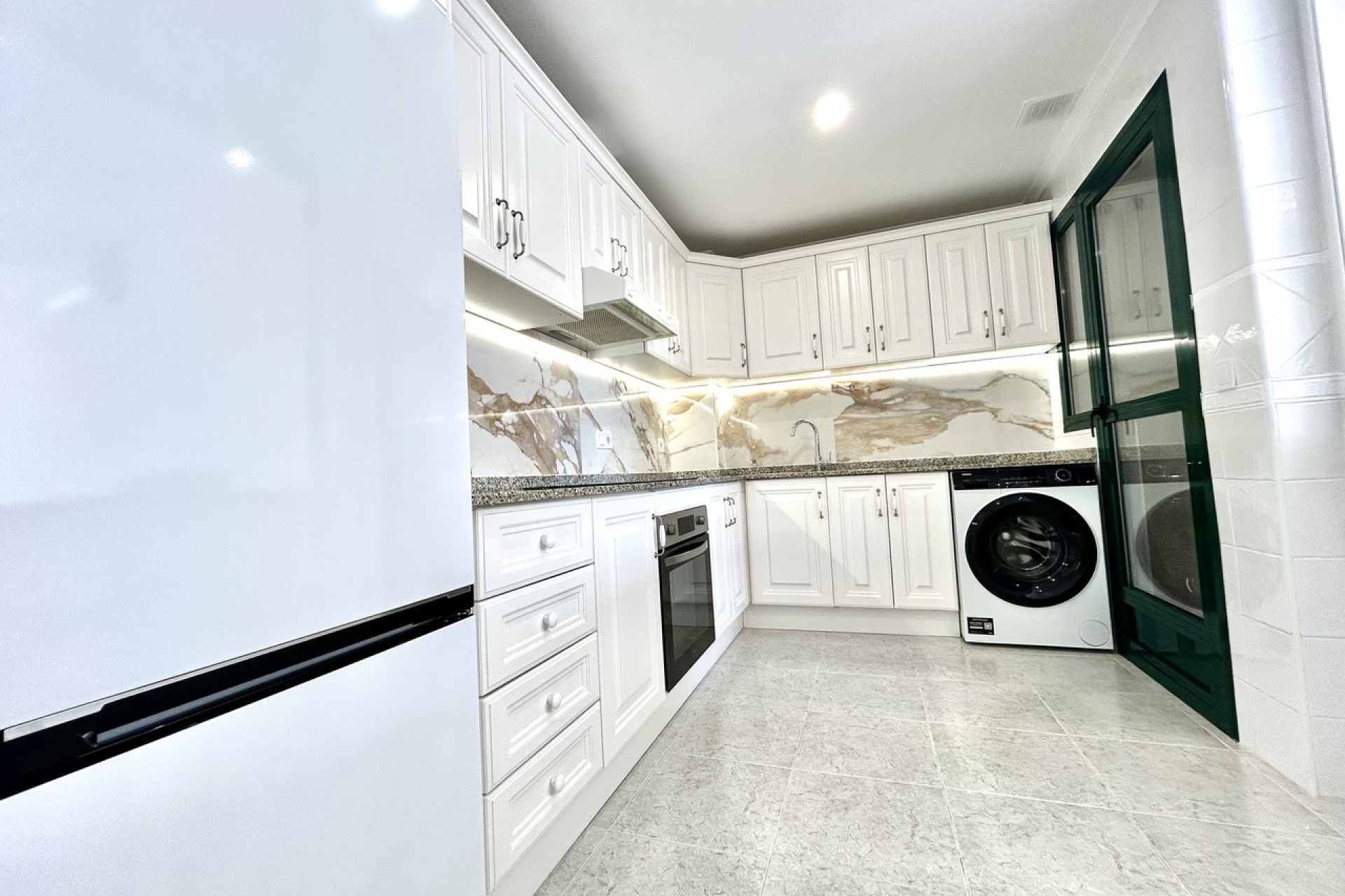 Odsprzedaż - Mieszkanie w bloku - Campoamor - Costa Blanca