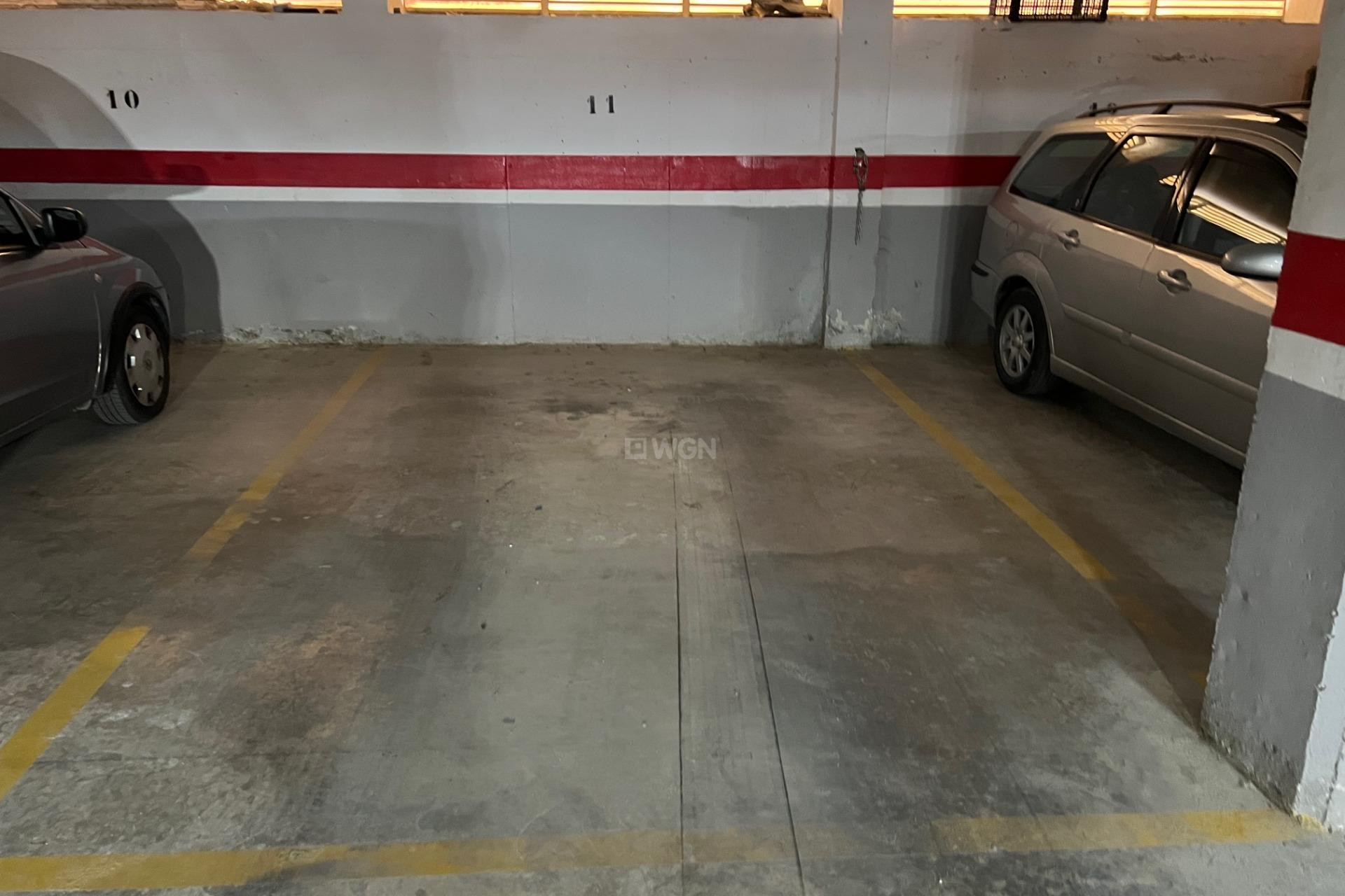 Odsprzedaż - Mieszkanie w bloku - Dolores - Comunidad Valenciana