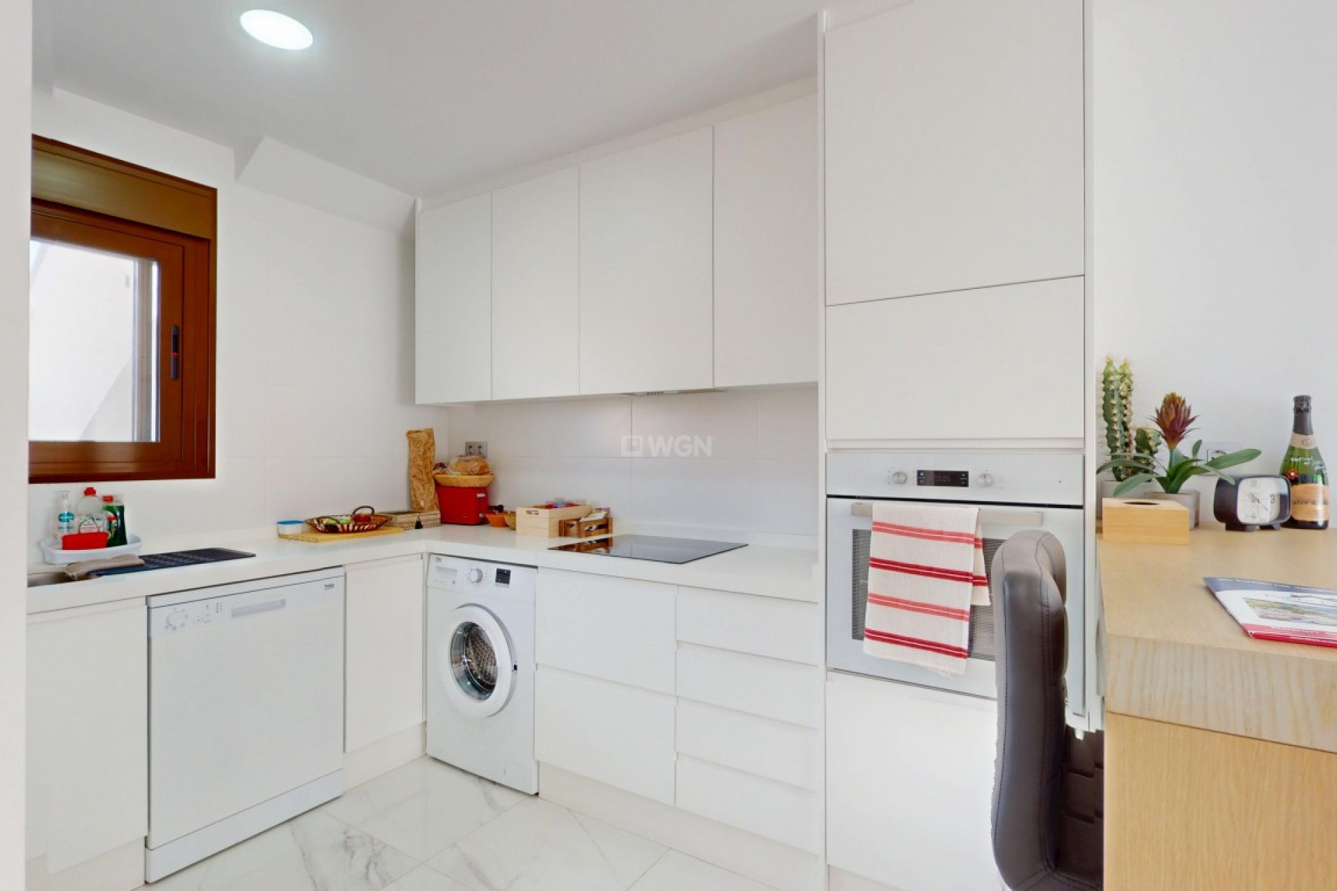 Odsprzedaż - Mieszkanie w bloku - Dolores de Pacheco - Inland