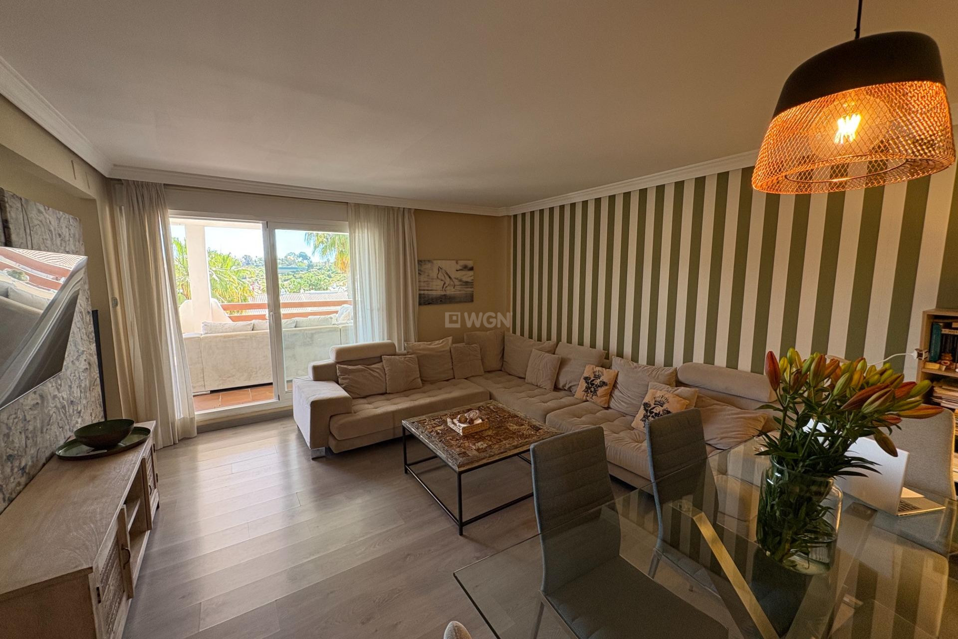 Odsprzedaż - Mieszkanie w bloku - Estepona - Parque Selwo Aventura