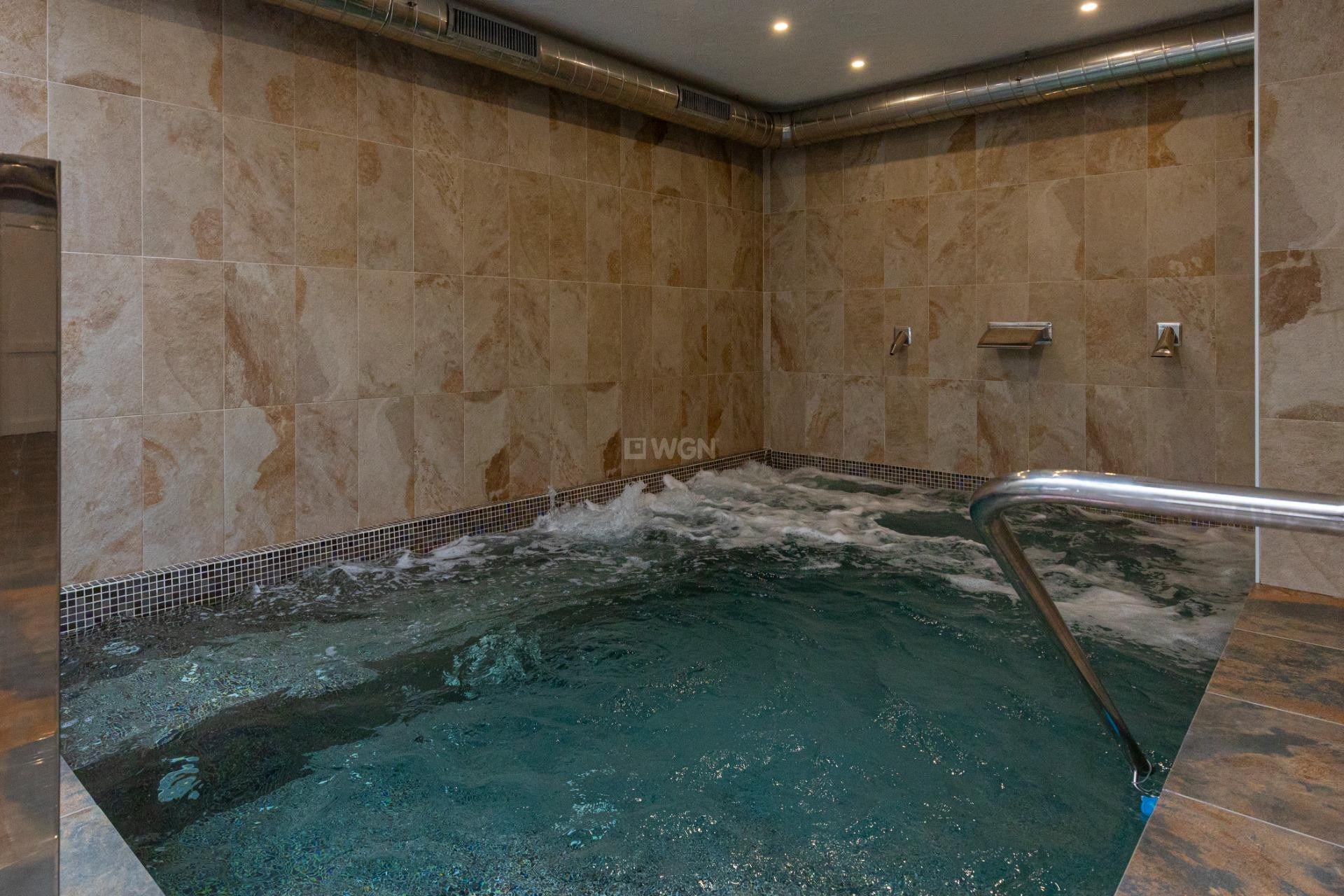 Odsprzedaż - Mieszkanie w bloku - Guardamar del Segura - El Raso