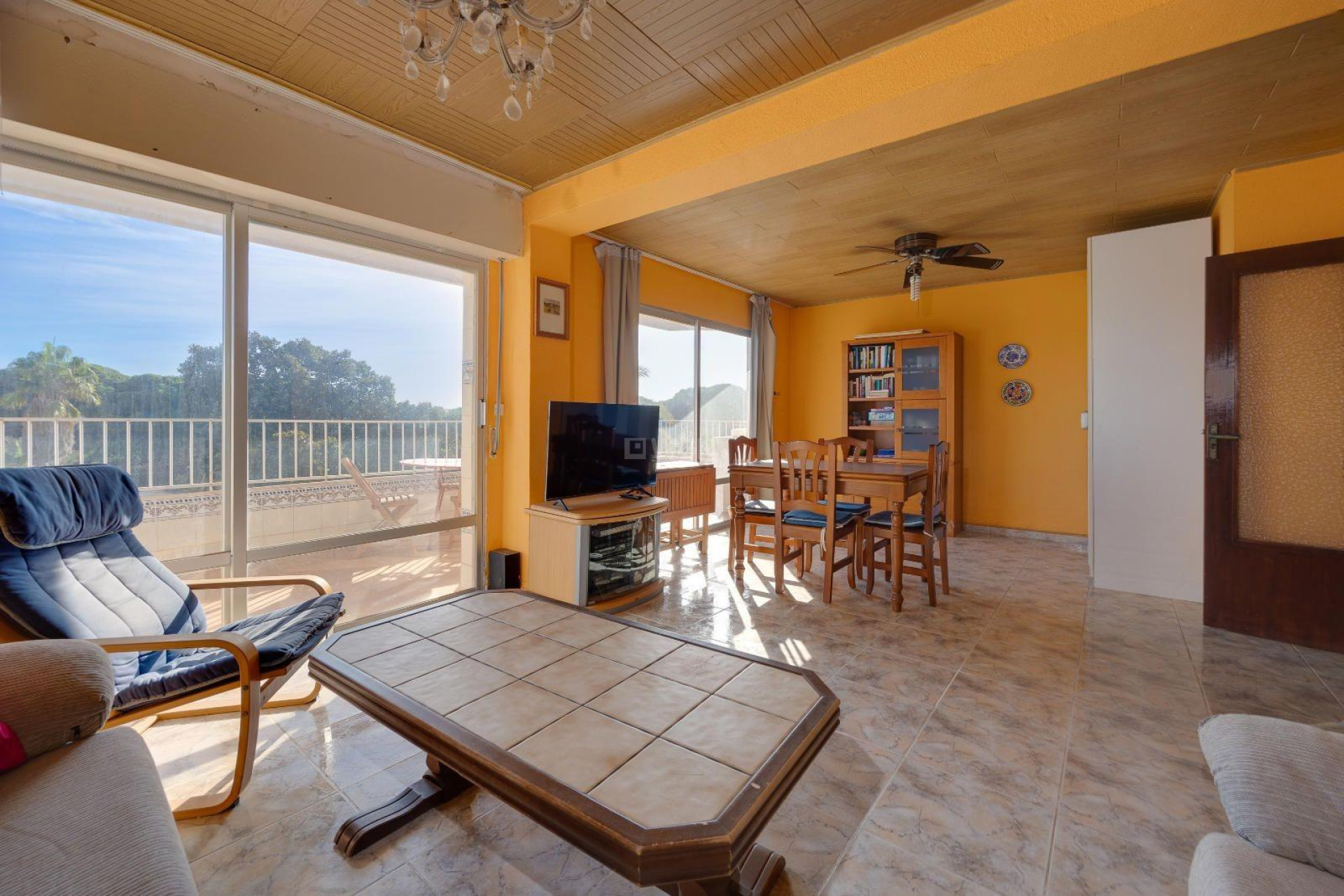 Odsprzedaż - Mieszkanie w bloku - Guardamar del Segura - Pinomar