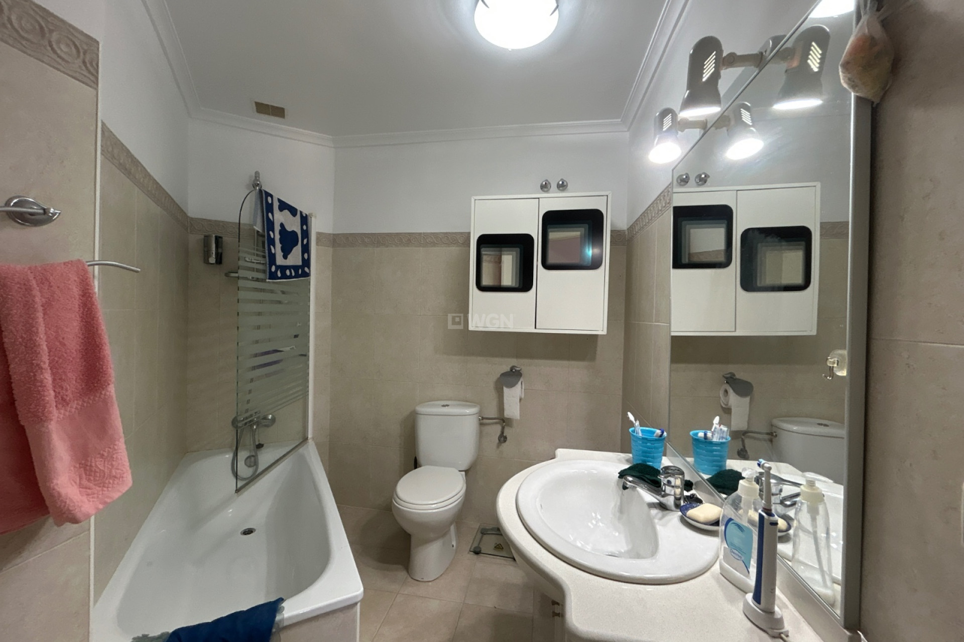 Odsprzedaż - Mieszkanie w bloku - Jacarilla - Inland