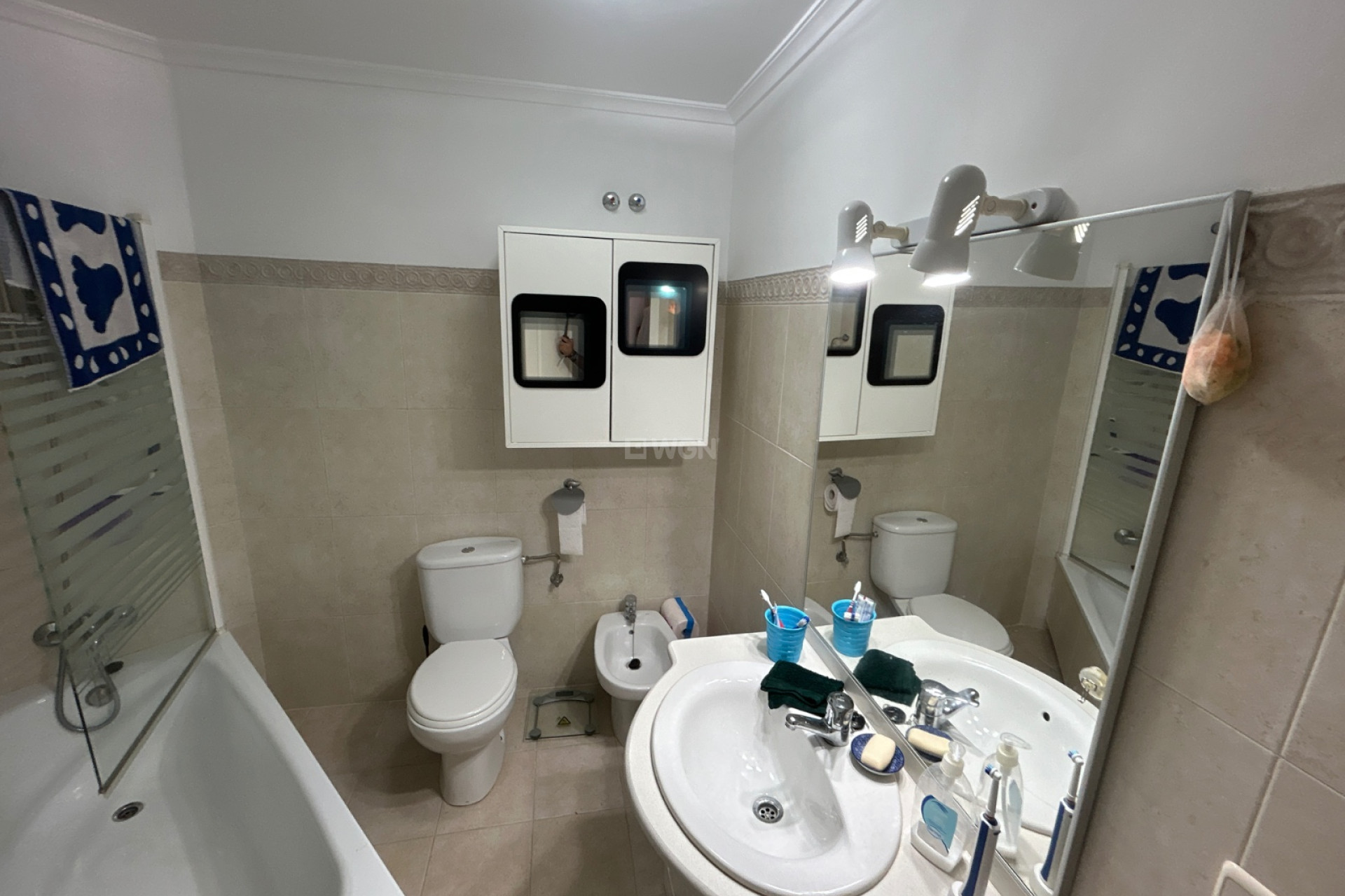 Odsprzedaż - Mieszkanie w bloku - Jacarilla - Inland