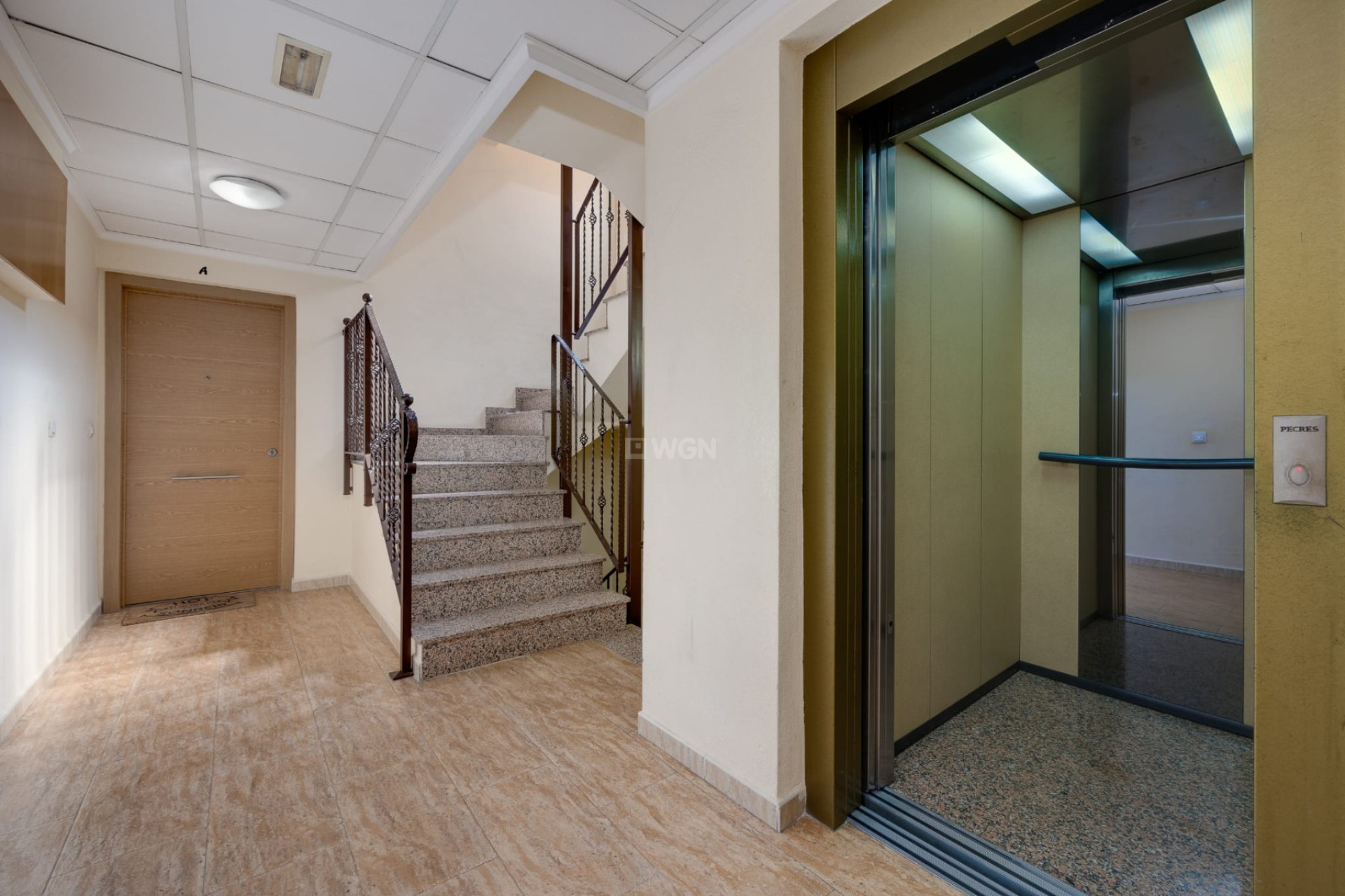 Odsprzedaż - Mieszkanie w bloku - Jacarilla - Inland