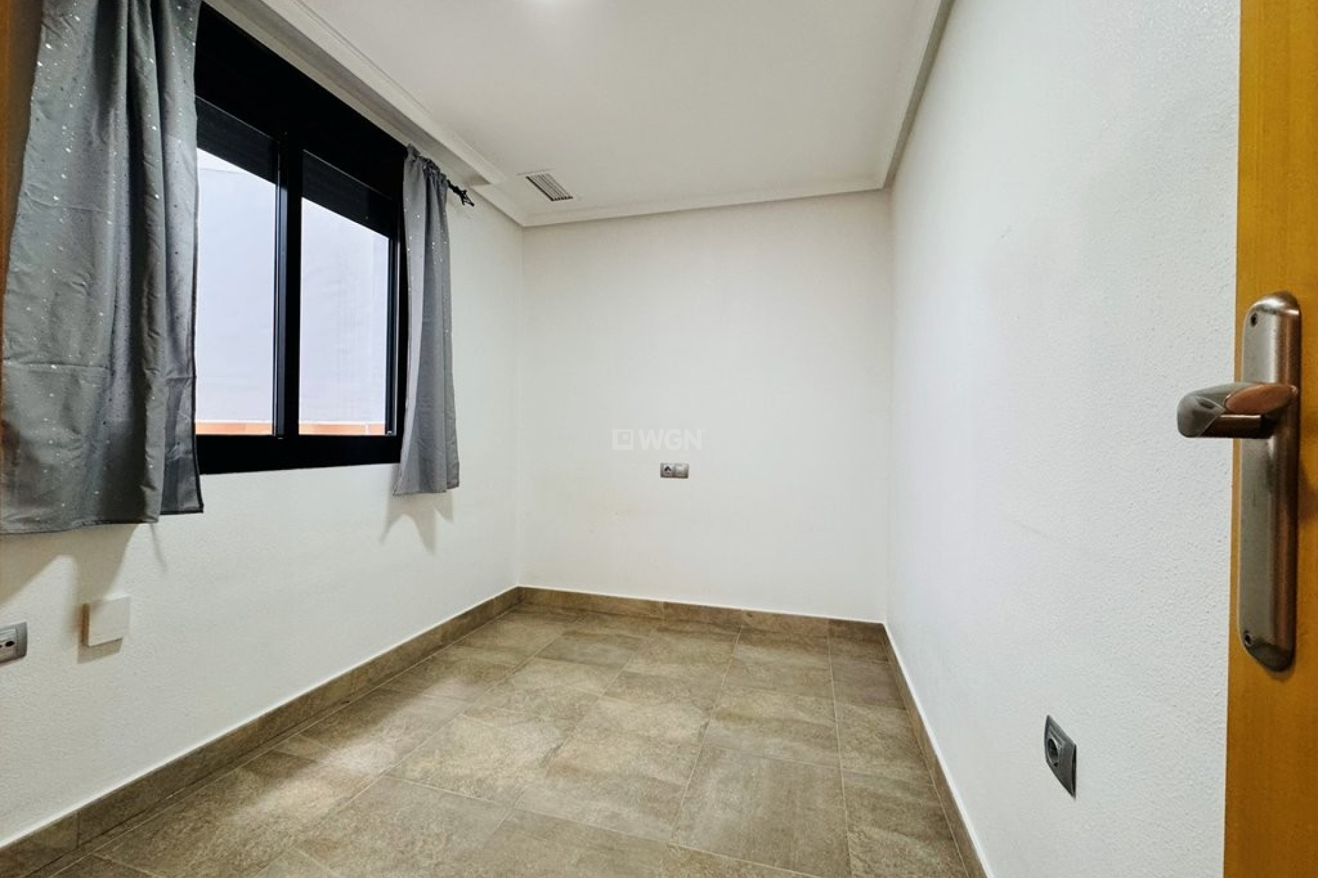 Odsprzedaż - Mieszkanie w bloku - La Mata - Costa Blanca