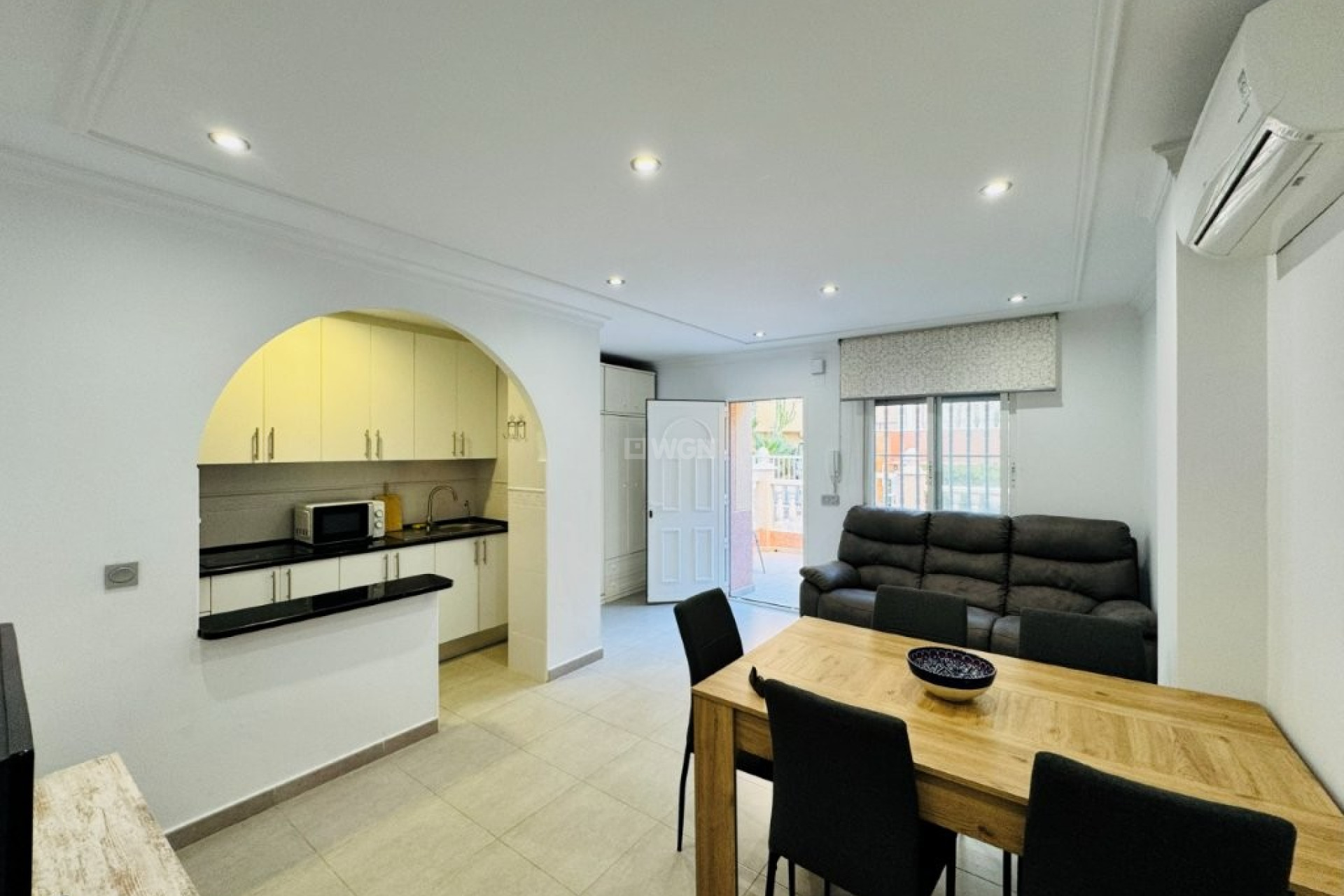 Odsprzedaż - Mieszkanie w bloku - La Mata - Costa Blanca