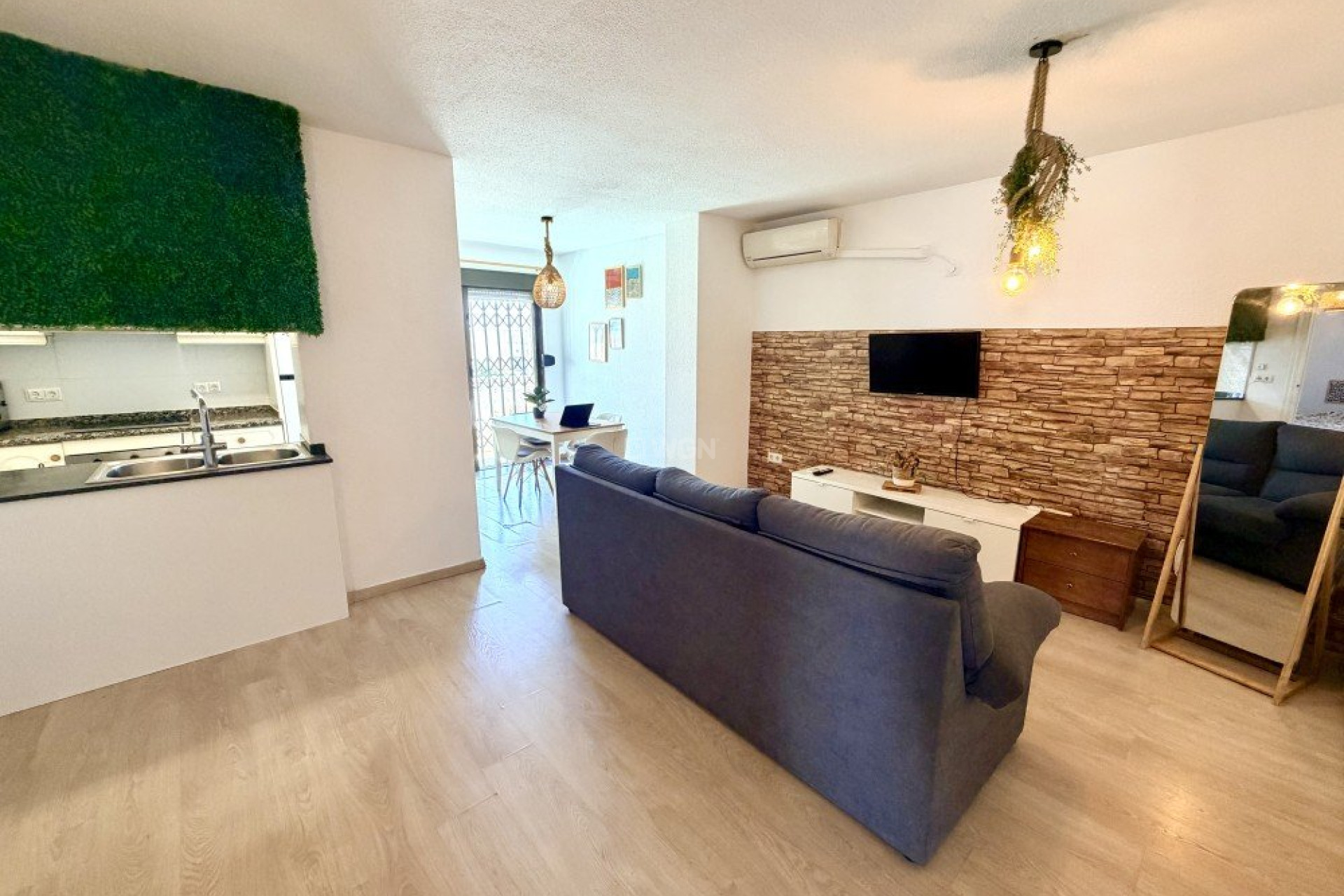 Odsprzedaż - Mieszkanie w bloku - La Mata - Costa Blanca