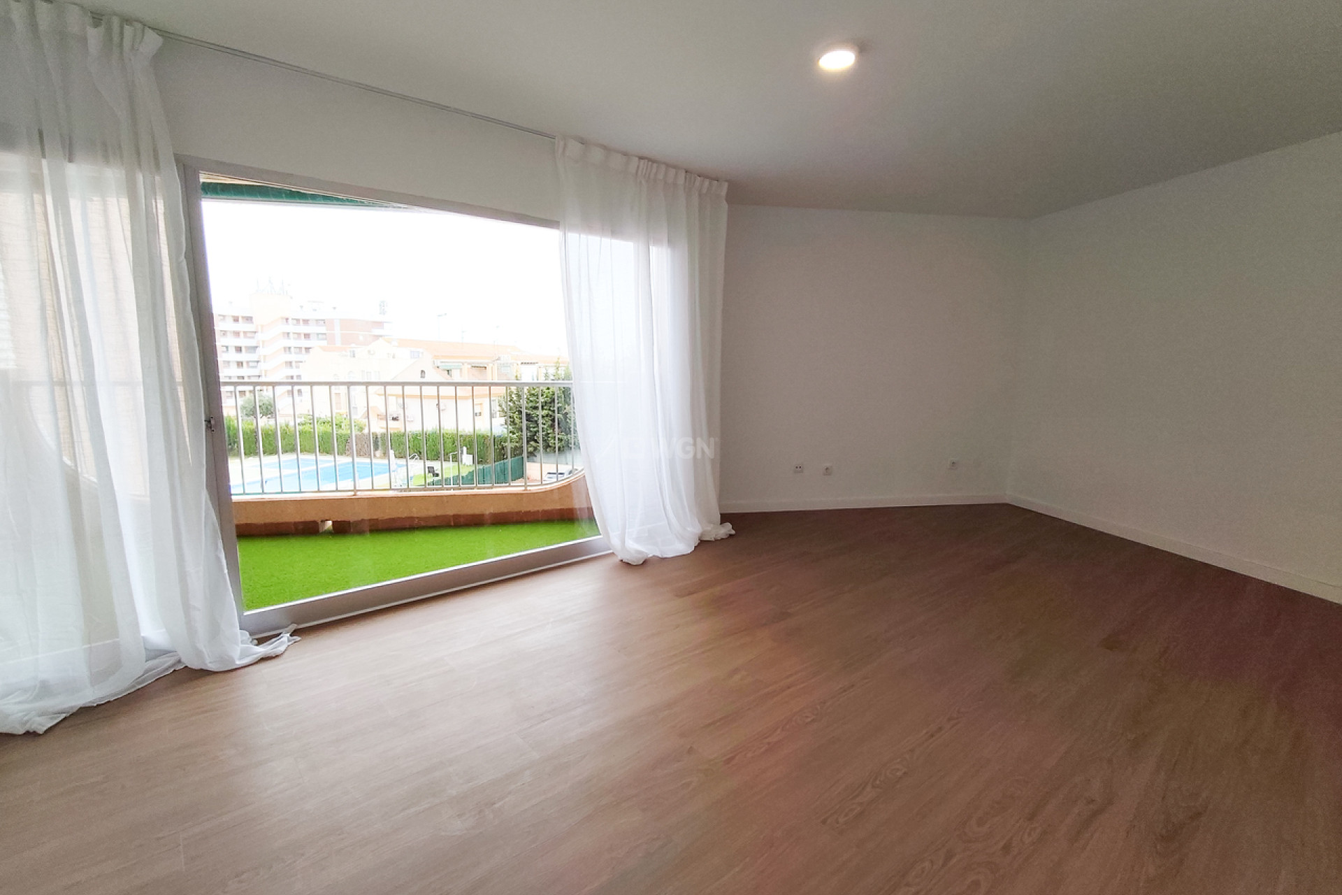 Odsprzedaż - Mieszkanie w bloku - La Zenia - Costa Blanca