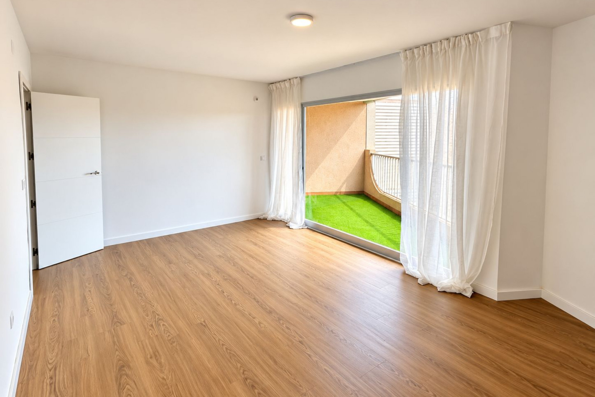 Odsprzedaż - Mieszkanie w bloku - La Zenia - Costa Blanca