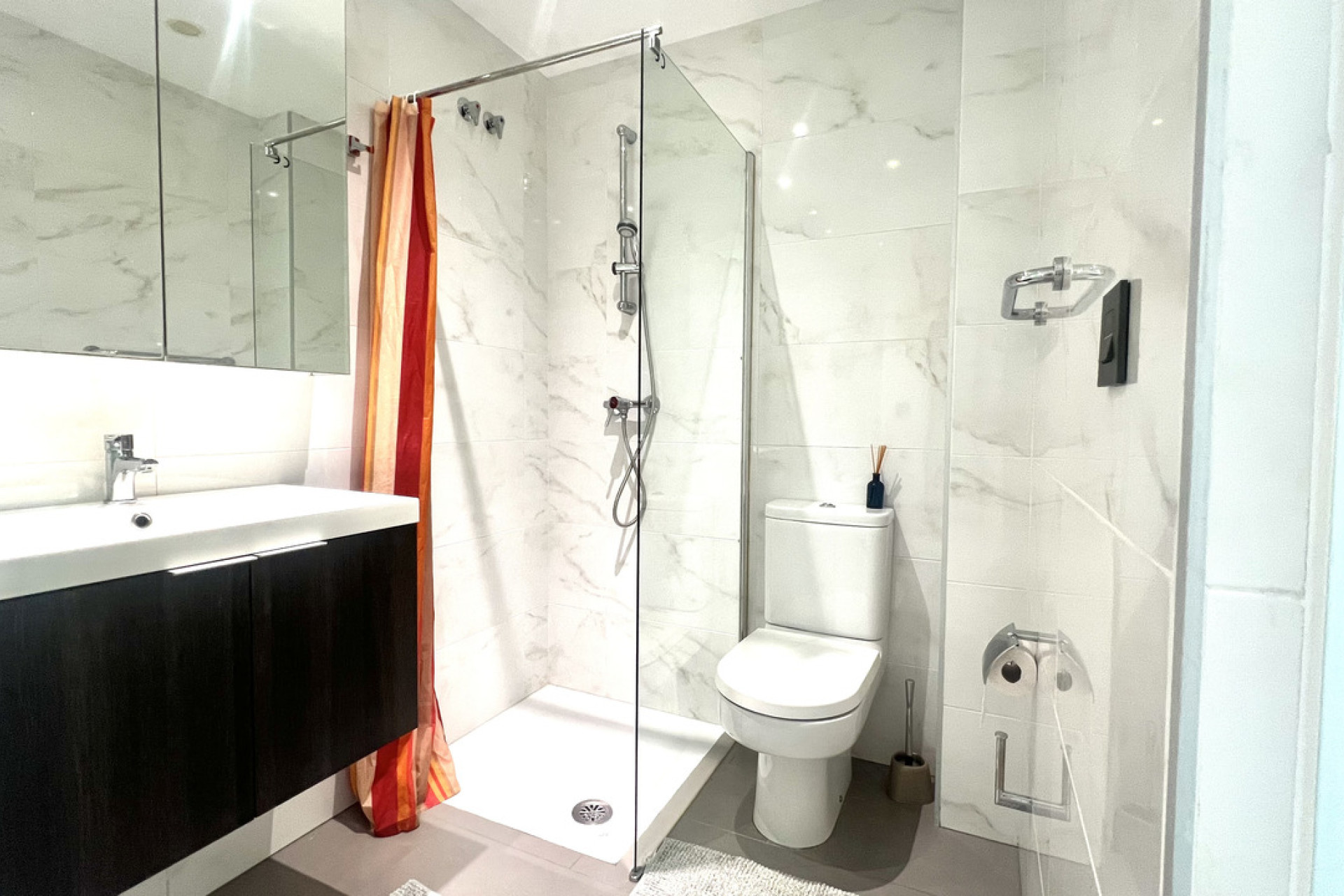 Odsprzedaż - Mieszkanie w bloku - La Zenia - Costa Blanca