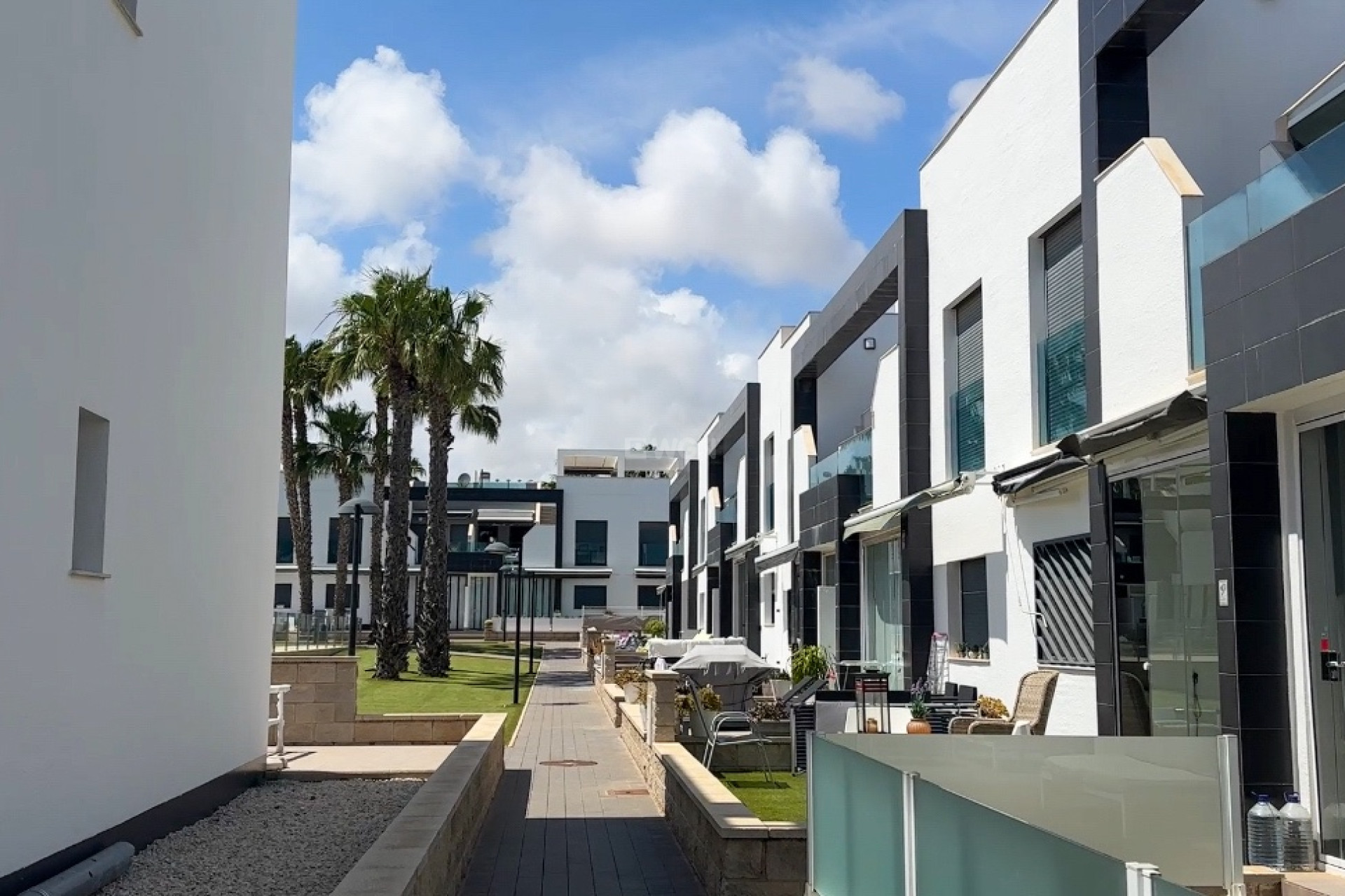 Odsprzedaż - Mieszkanie w bloku - La Zenia - Costa Blanca