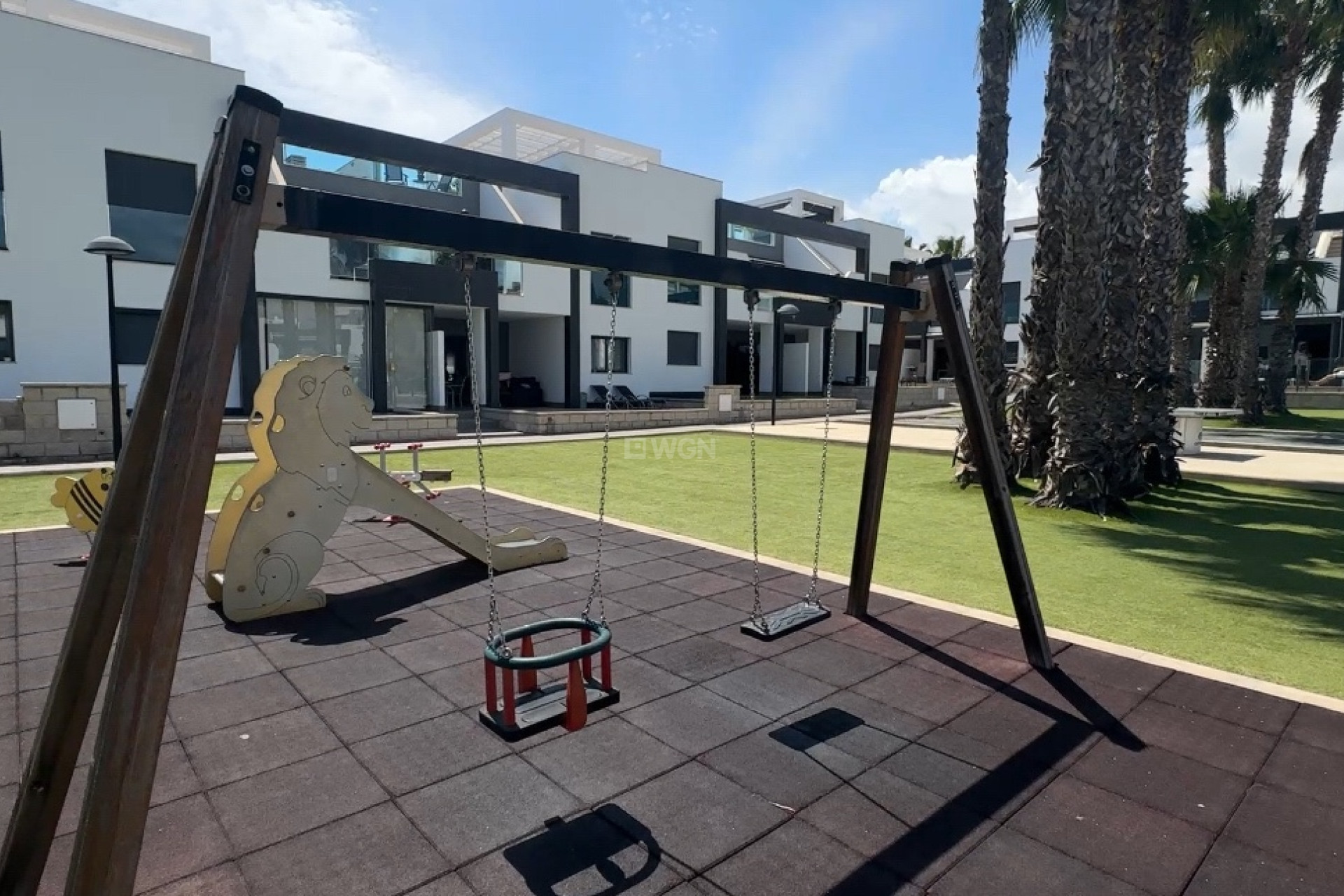 Odsprzedaż - Mieszkanie w bloku - La Zenia - Costa Blanca