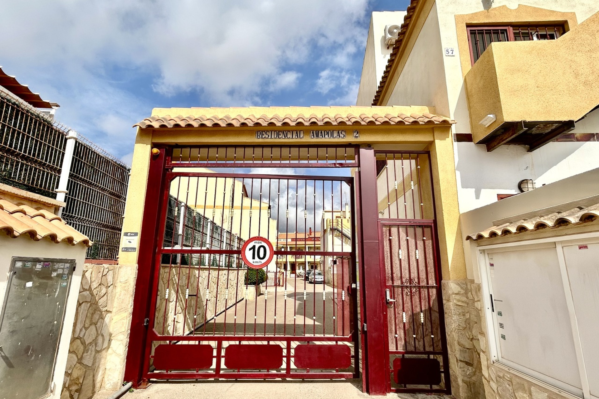 Odsprzedaż - Mieszkanie w bloku - La Zenia - Costa Blanca