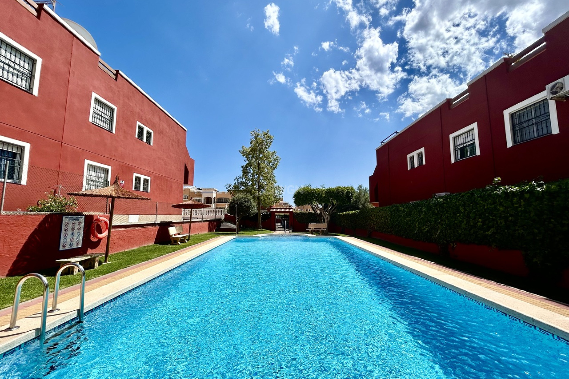 Odsprzedaż - Mieszkanie w bloku - Los Altos - Costa Blanca