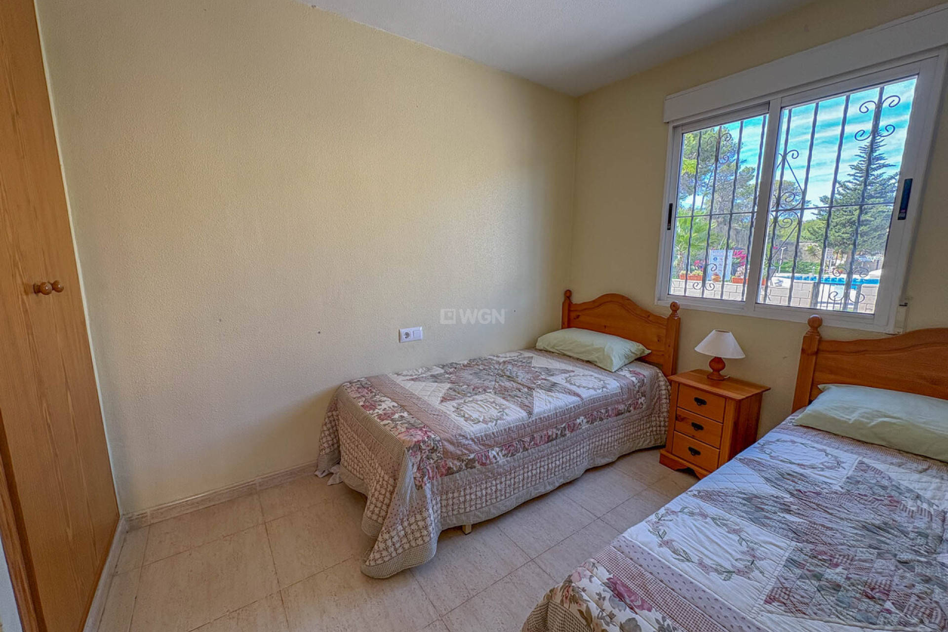 Odsprzedaż - Mieszkanie w bloku - Los Balcones - Costa Blanca