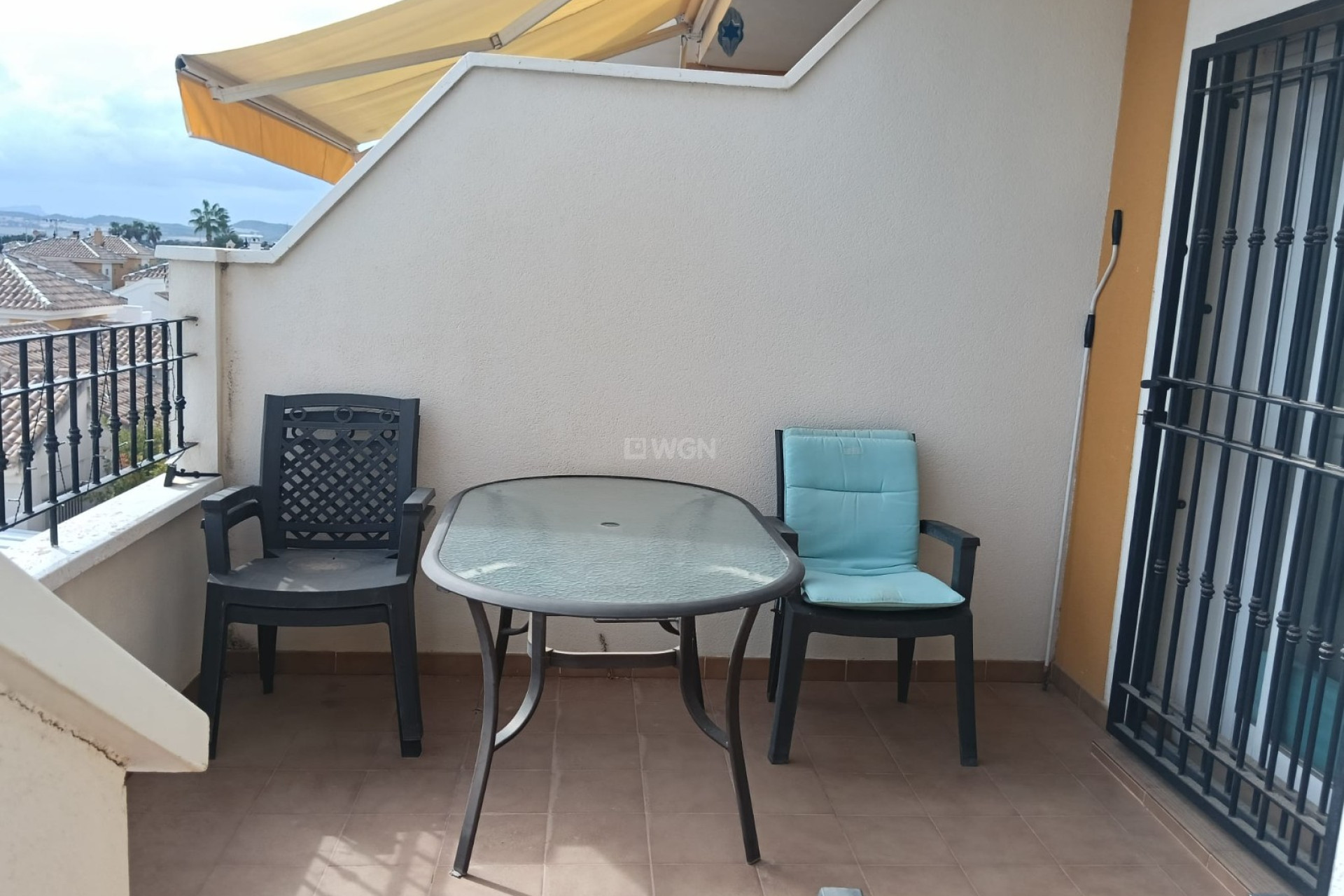 Odsprzedaż - Mieszkanie w bloku - Los Montesinos - Costa Blanca