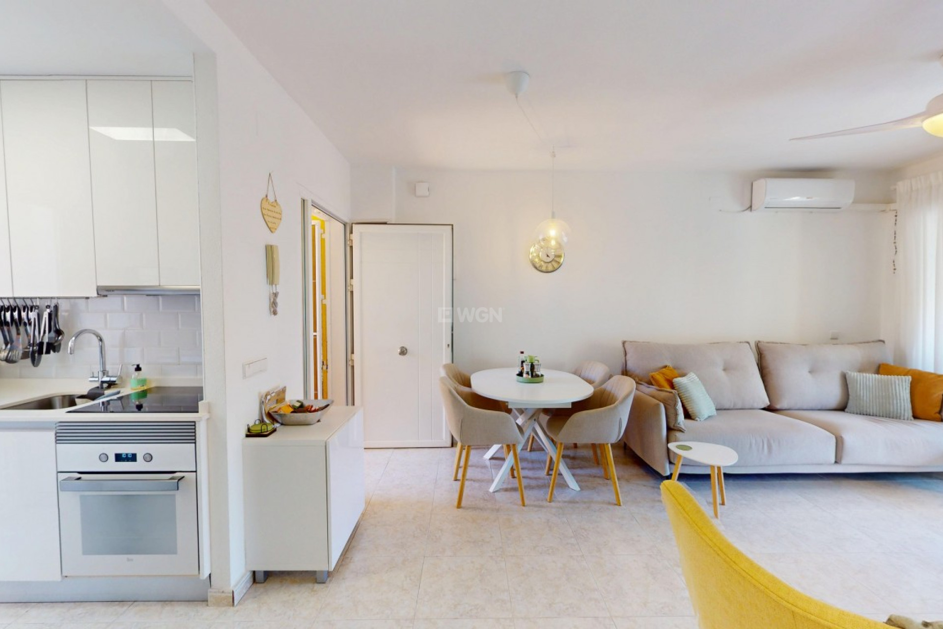 Odsprzedaż - Mieszkanie w bloku - Los Narejos - Costa Calida