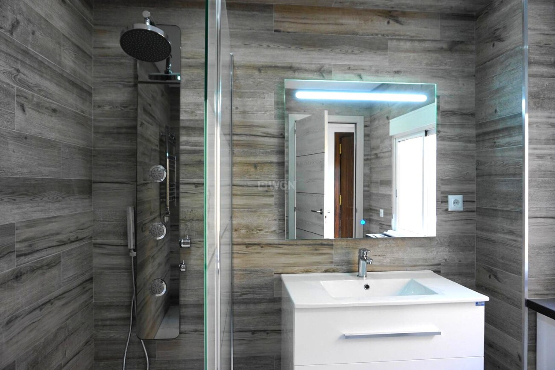 Odsprzedaż - Mieszkanie w bloku - Los Urrutias - Costa Calida