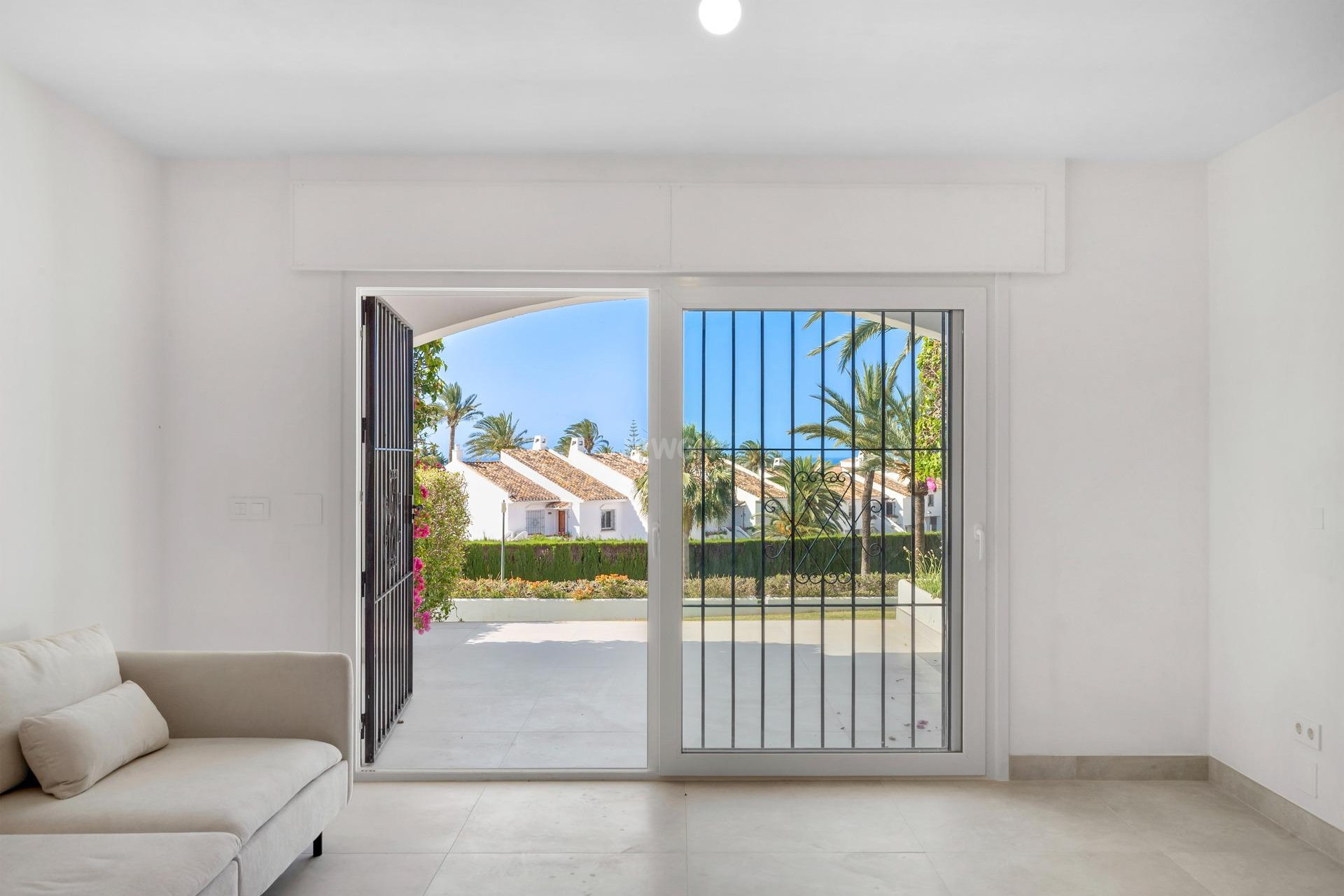 Odsprzedaż - Mieszkanie w bloku - Marbella - Nueva Andalucia