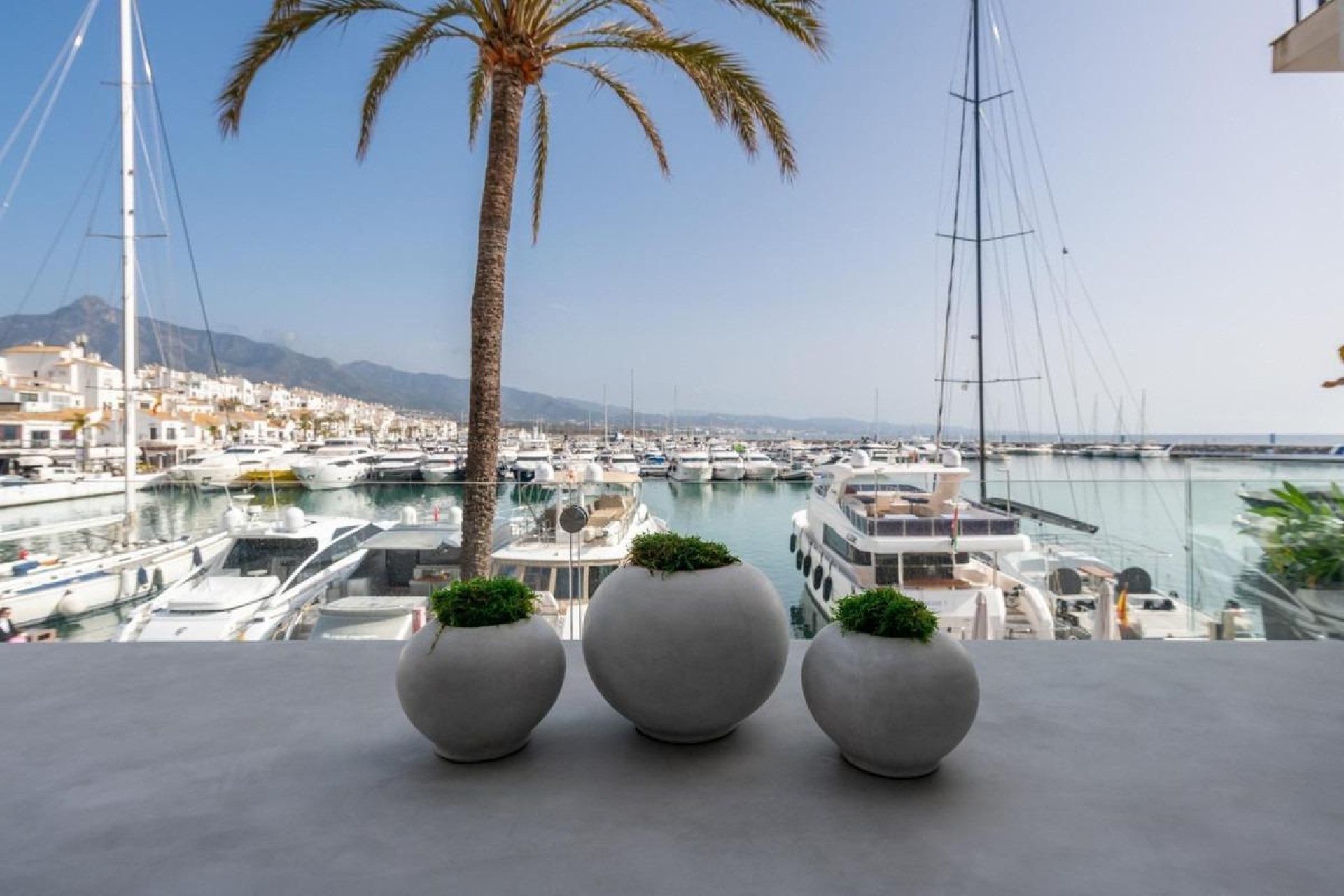 Odsprzedaż - Mieszkanie w bloku - Marbella - Puerto - Puerto Banús