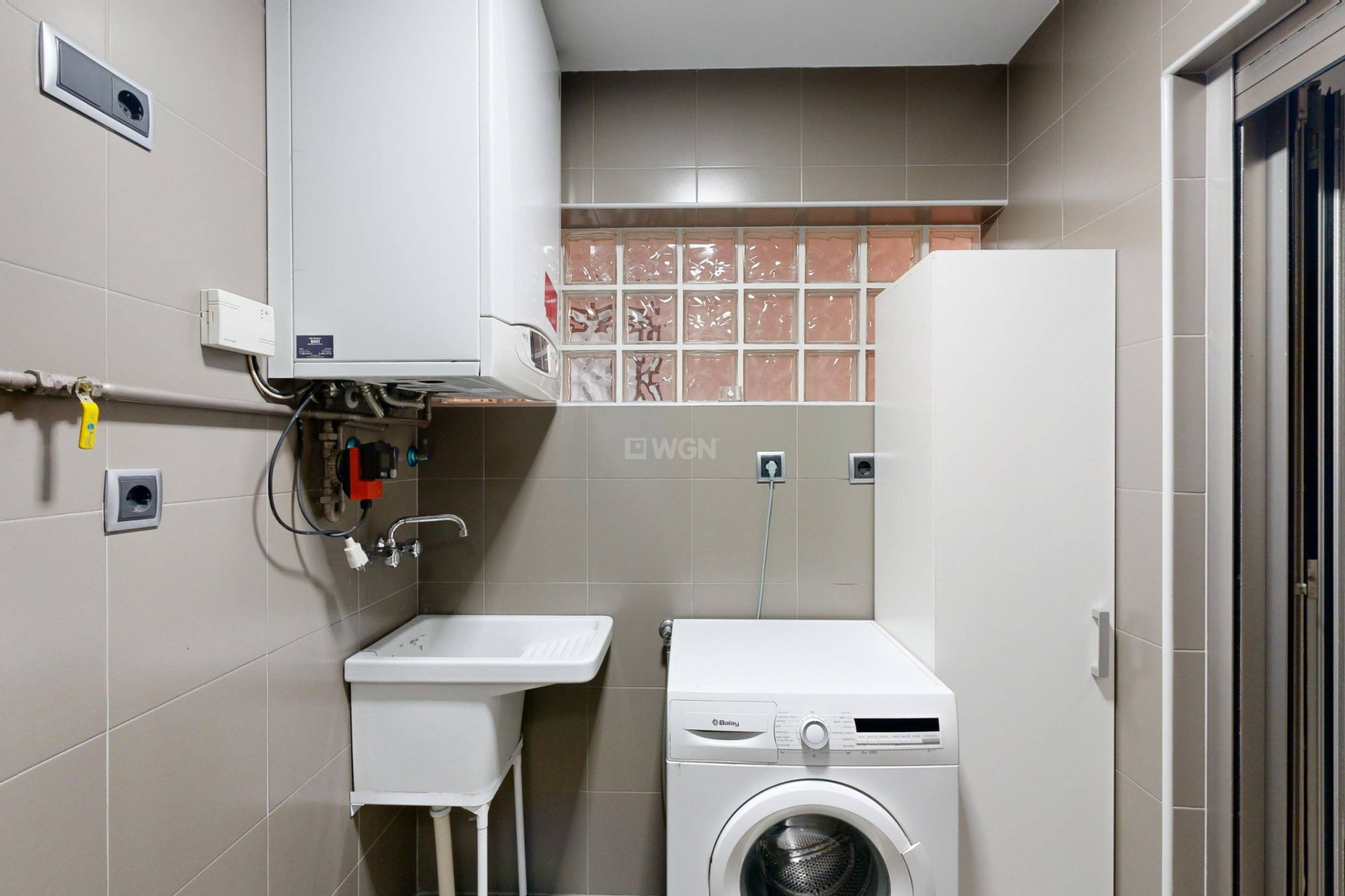 Odsprzedaż - Mieszkanie w bloku - Murcia - Gran Via