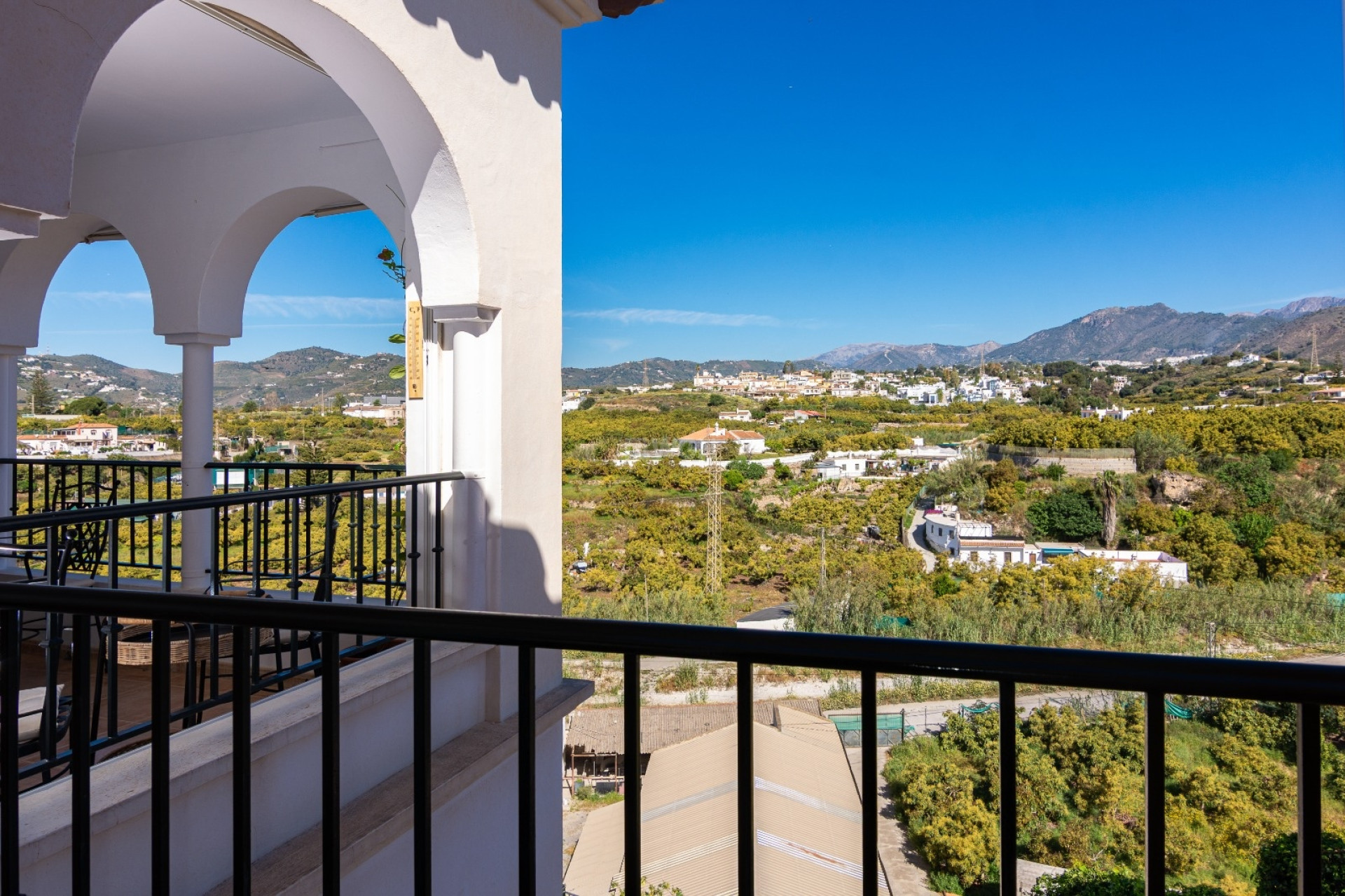 Odsprzedaż - Mieszkanie w bloku - Nerja - Costa del Sol