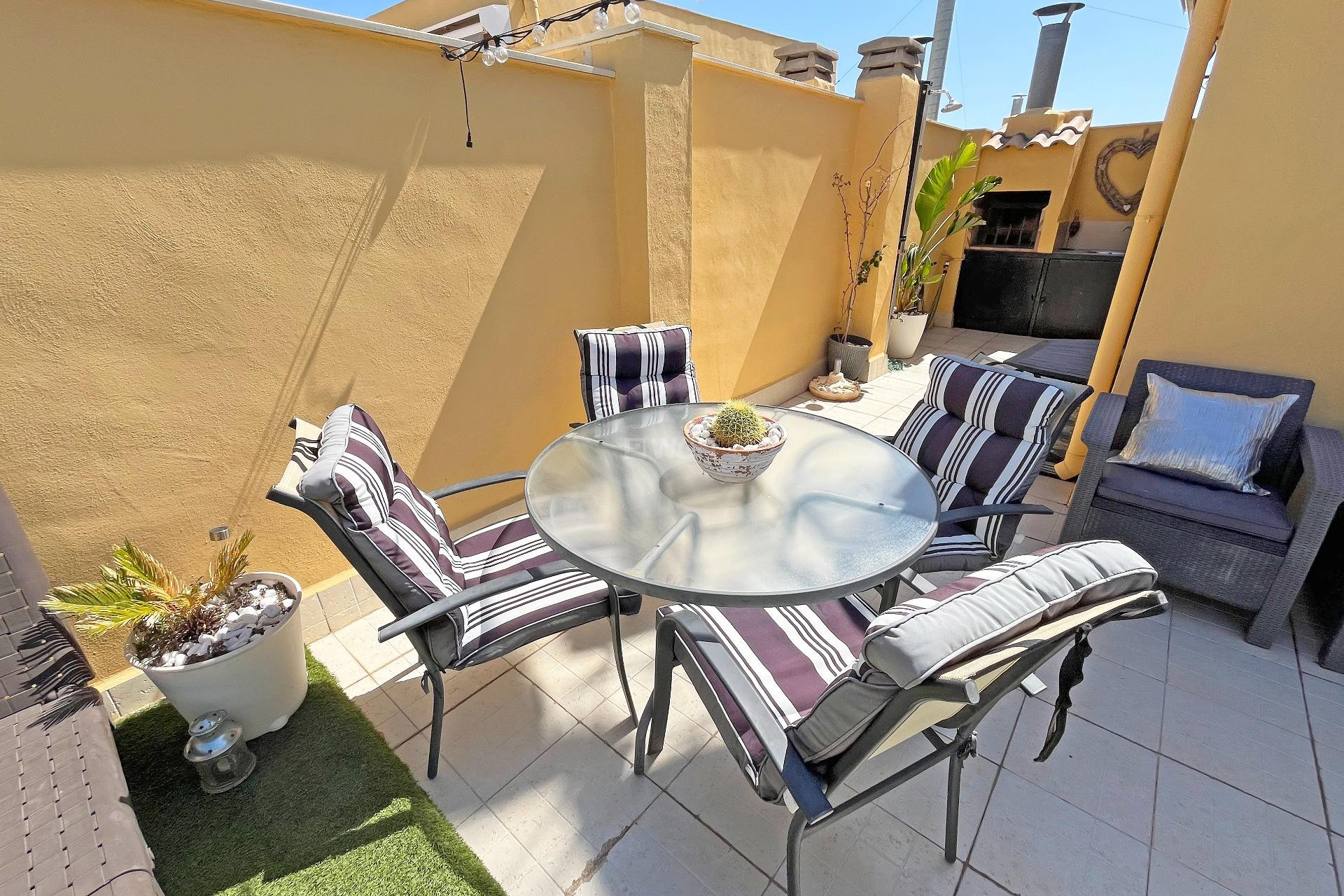 Odsprzedaż - Mieszkanie w bloku - Novelda - Barrio San Roque