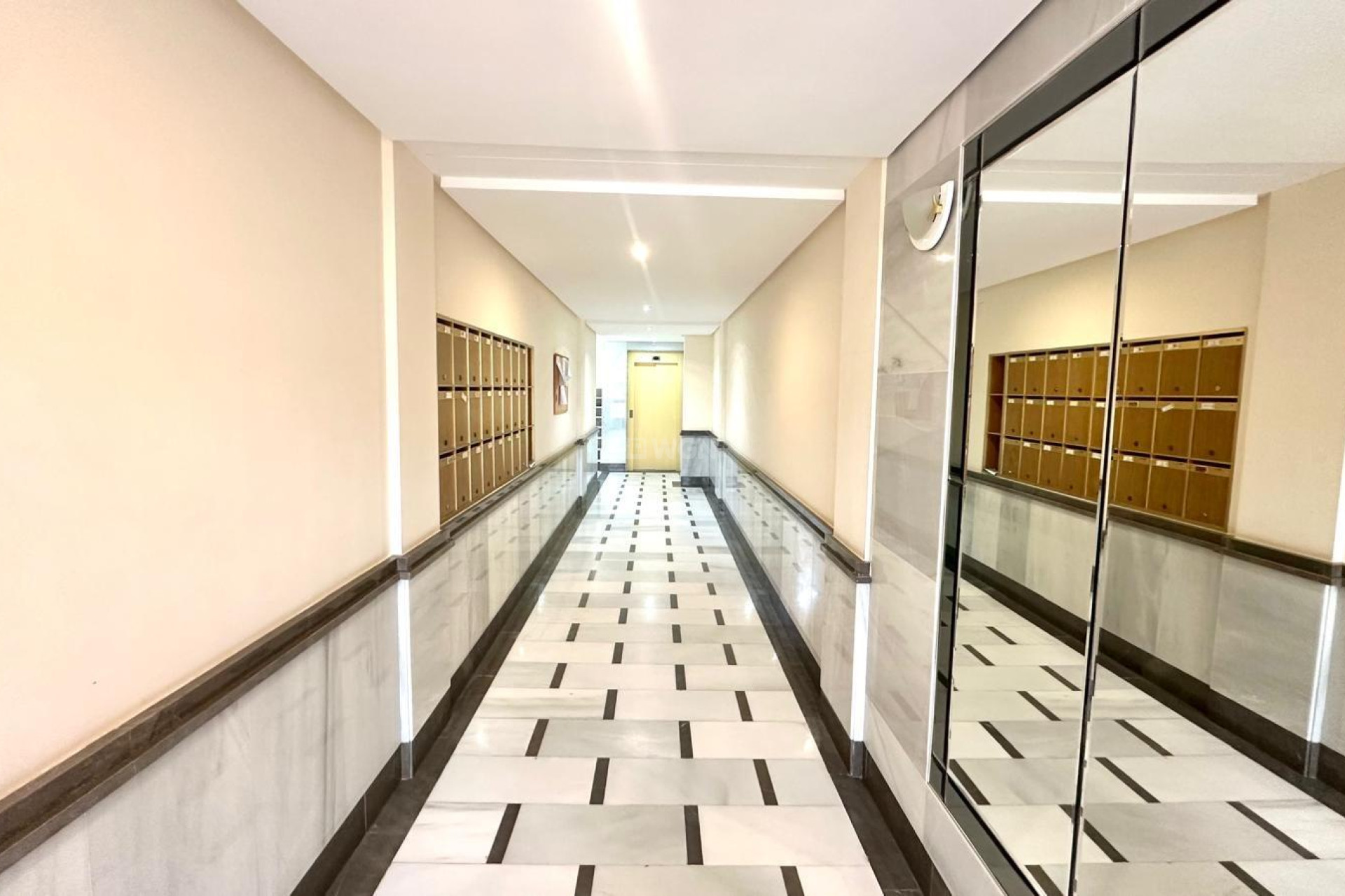 Odsprzedaż - Mieszkanie w bloku - Orihuela Costa - Altos De Campoamor