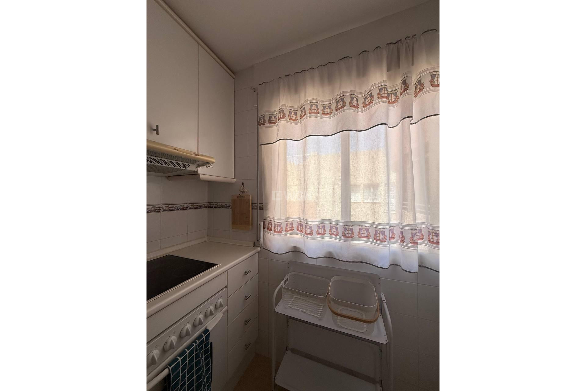Odsprzedaż - Mieszkanie w bloku - Orihuela Costa - Campoamor