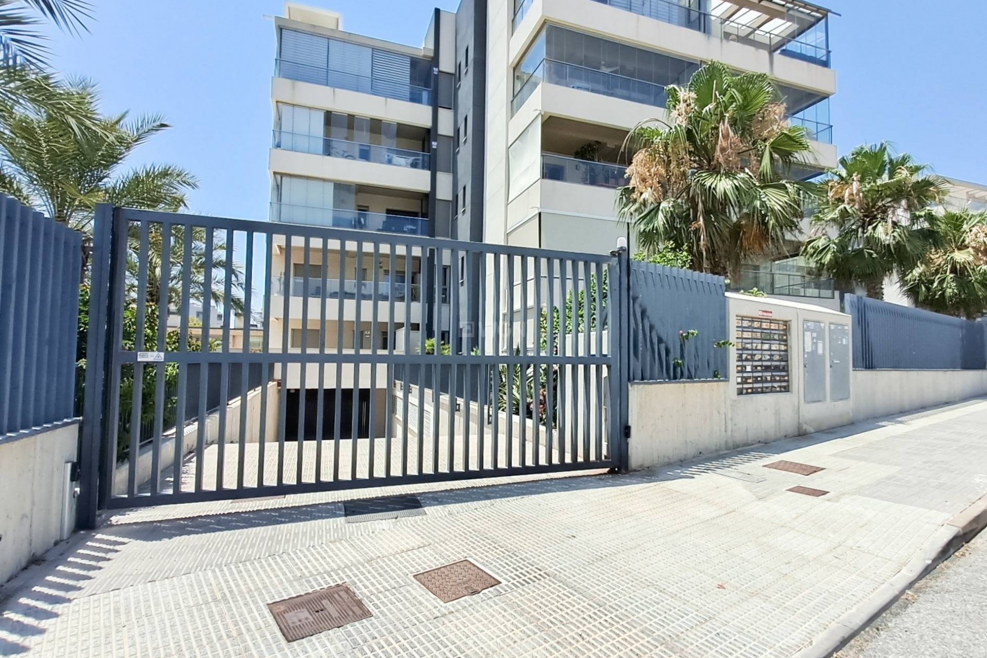 Odsprzedaż - Mieszkanie w bloku - Orihuela Costa - Los Dolses
